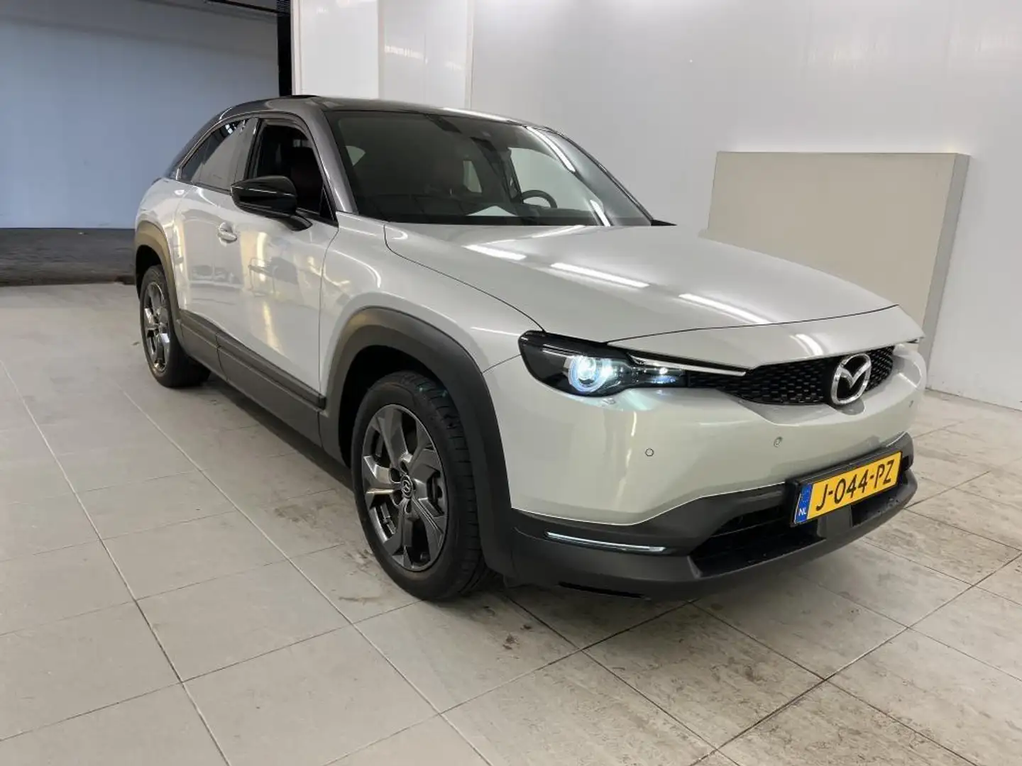 Mazda MX-30 E-SkyActiv 145 First Edition 36 kWh | SOH 95% | He Blanc - 2