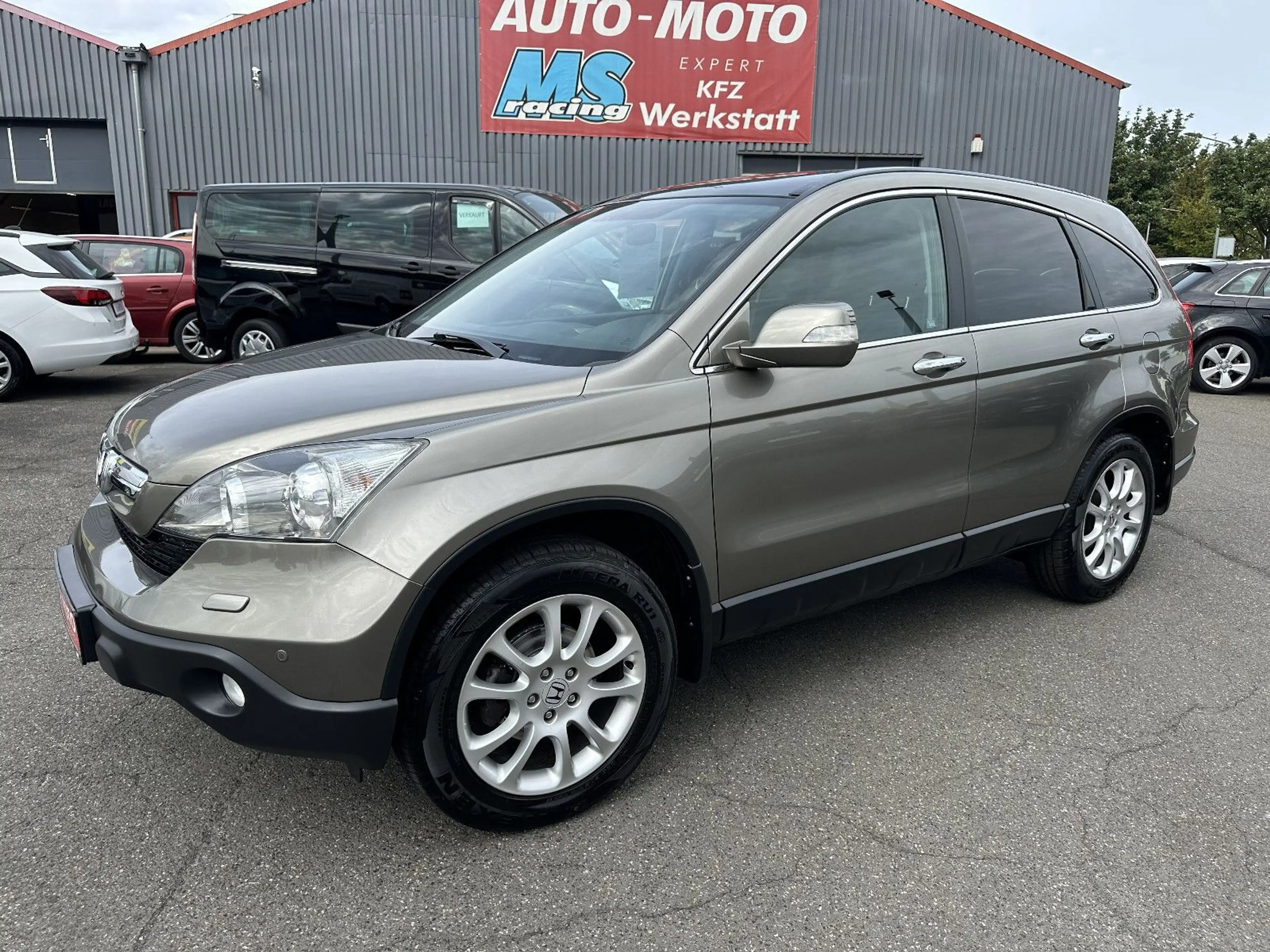 Honda CR-V Executive 4x4*1.Hand*AHK*Xenon*Sitzh*Tempom — photo 2