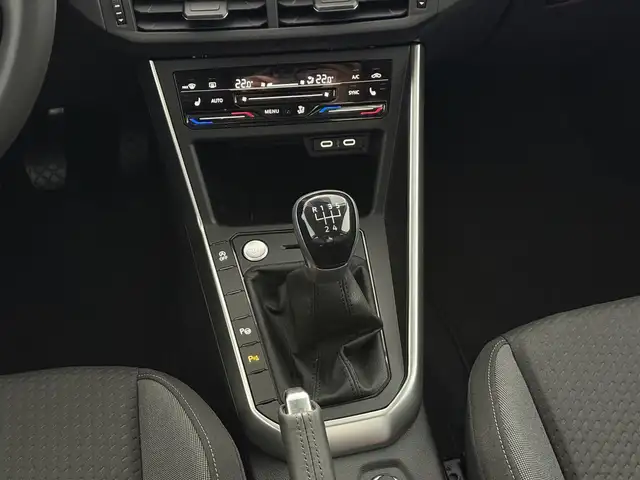 Volkswagen Taigo view 12