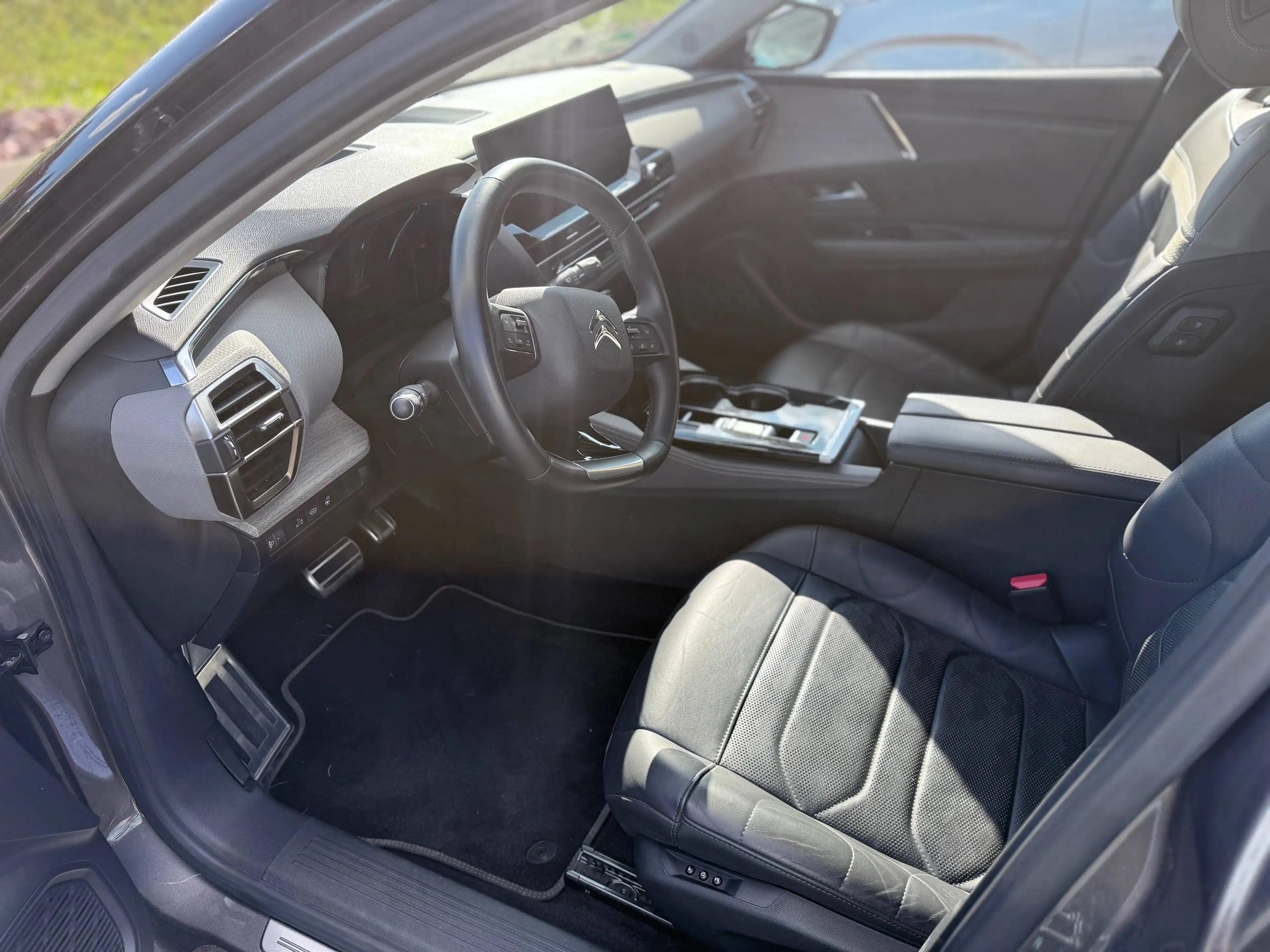 Citroen C5 X Shine Pack, belüftete Sitze — photo 7
