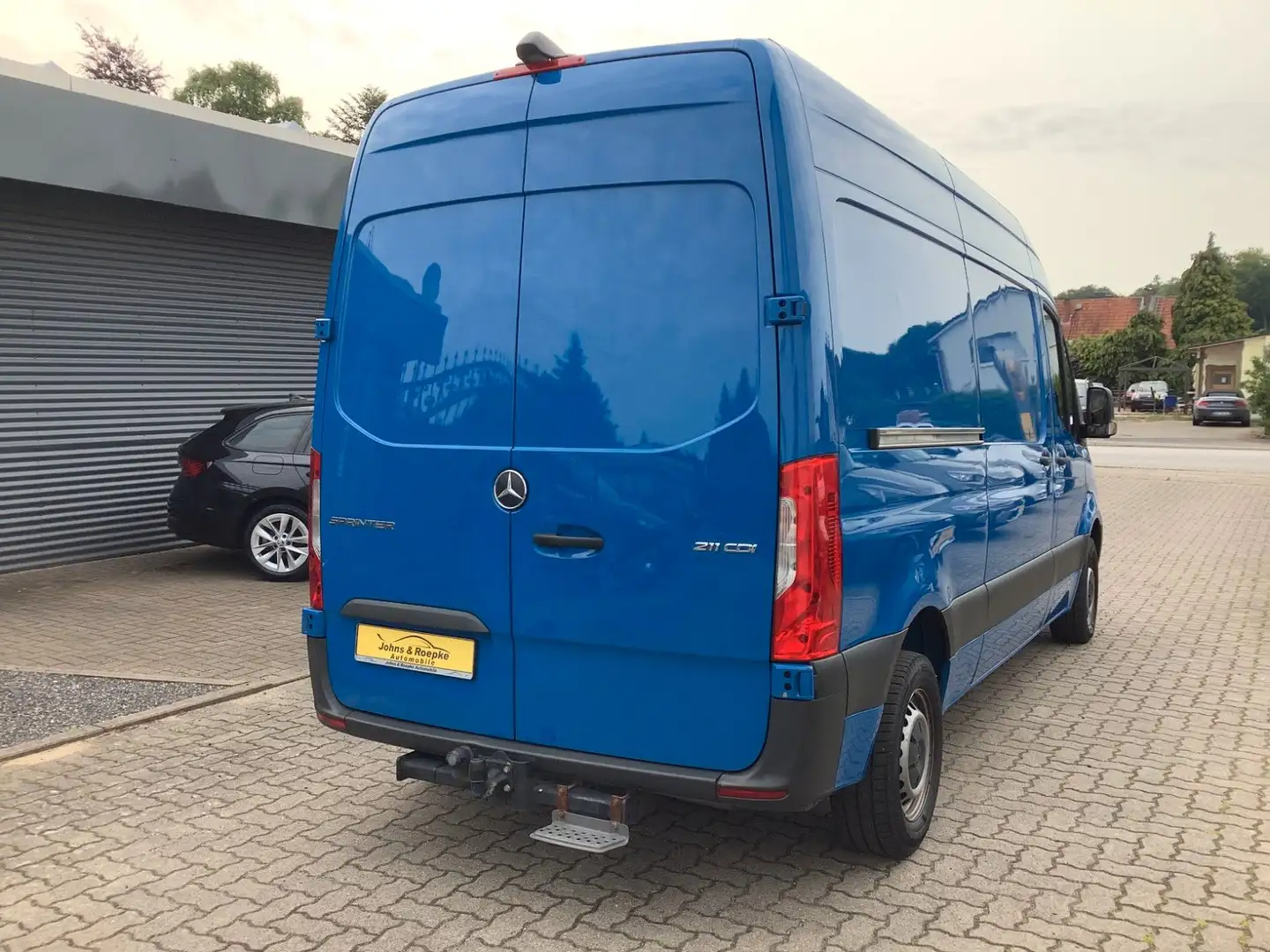 Mercedes-Benz Sprinter III Kasten FWD 211 CDI MIT REGALSYSTEM Azul - 2