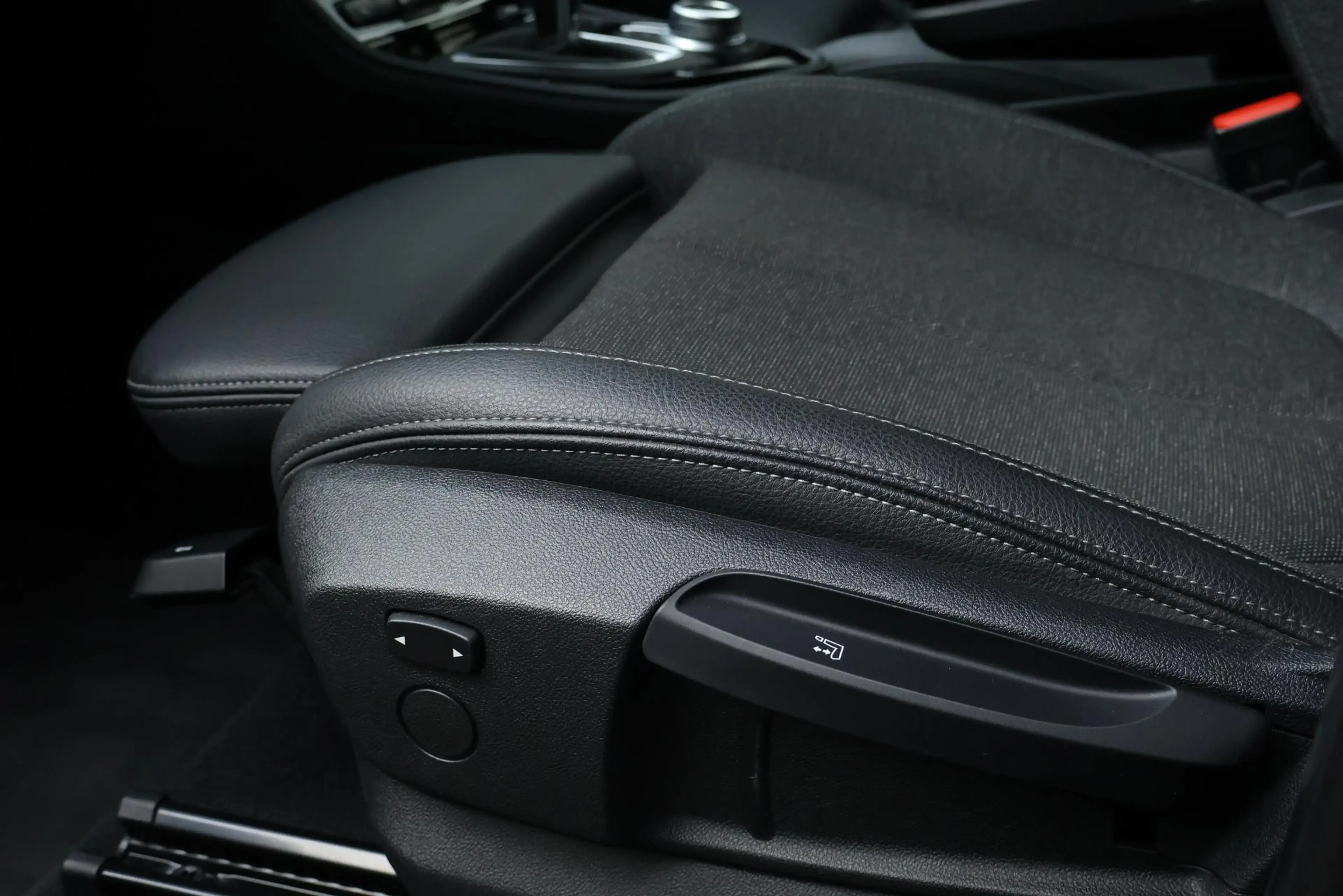 BMW 218 2-serie Active Tourer 218i High Executive Edition — photo 11