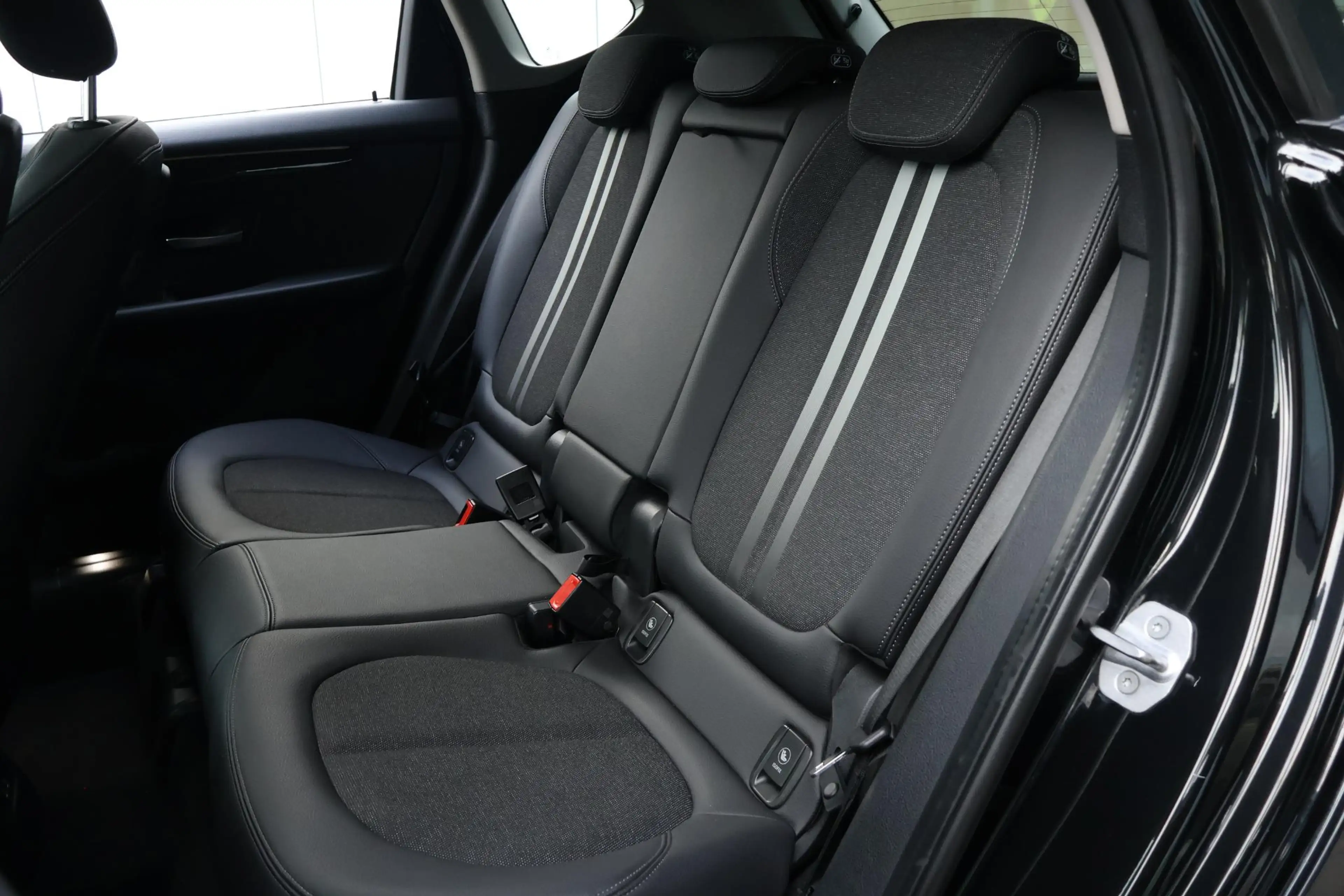 BMW 218 2-serie Active Tourer 218i High Executive Edition — photo 13