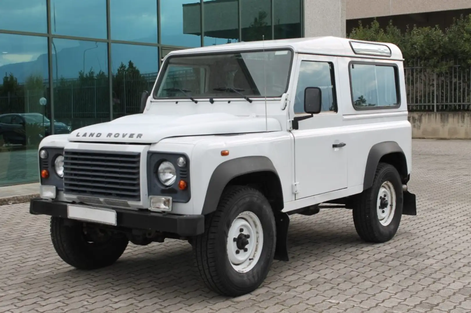 Land Rover Defender 122cv 2.2 TD4 N1 Bianco - 2