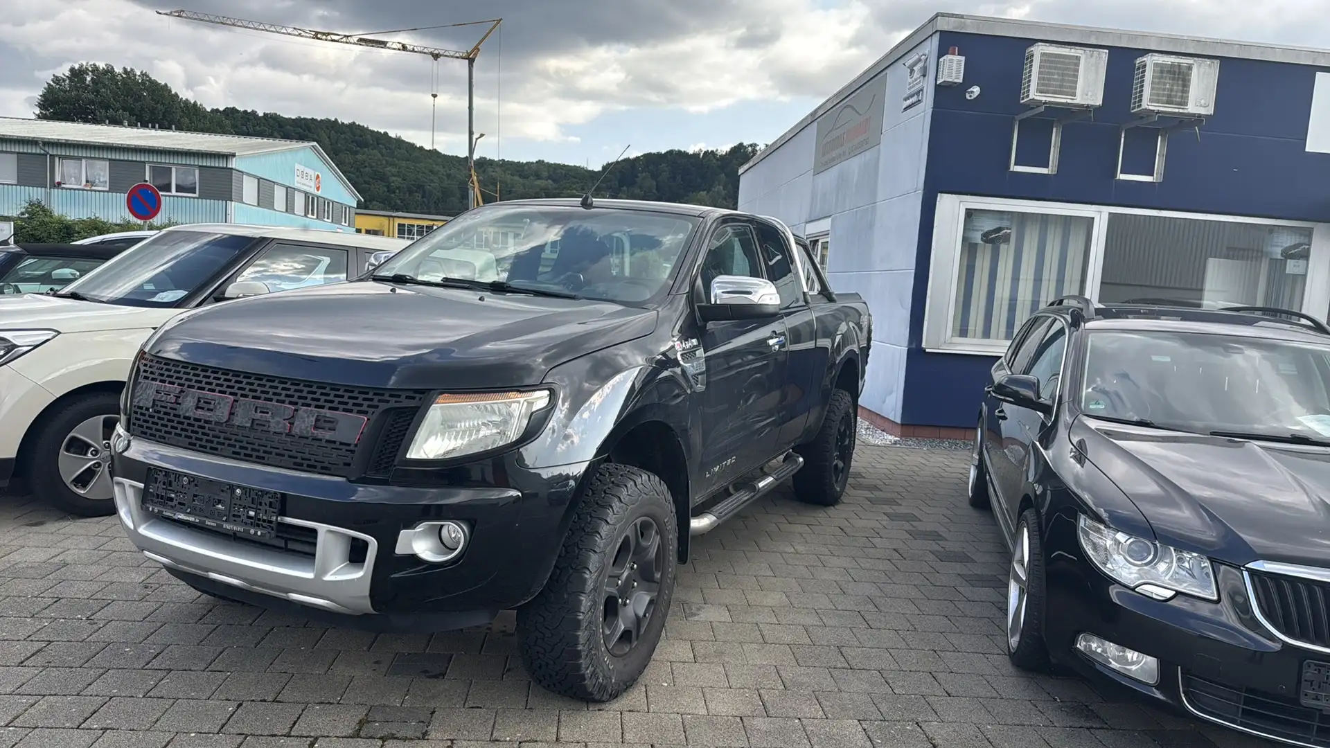 Ford Ranger XLT Schwarz - 1
