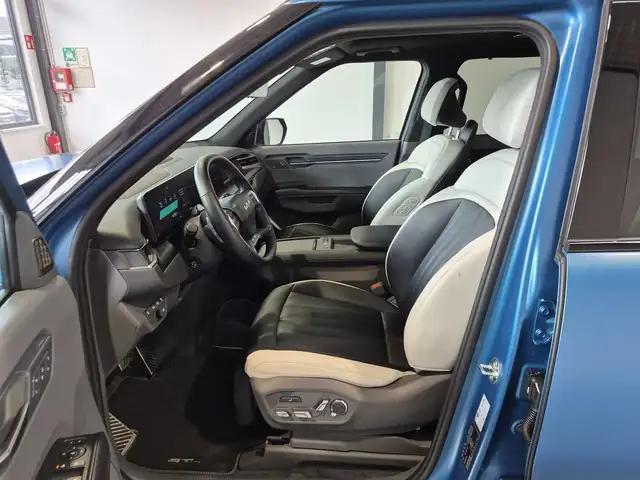 Kia Ev9 view 8