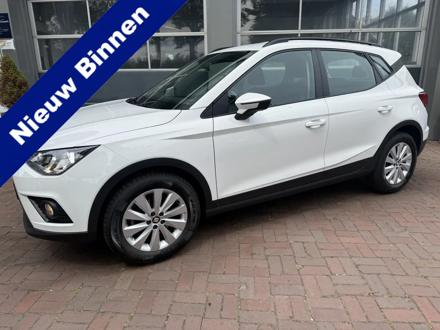 SEAT Arona 1.0 TSI Reference Bj 2020 km 47.000 16inch,Navi,Cr Wit - 1