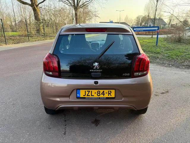 Peugeot 108 view 5