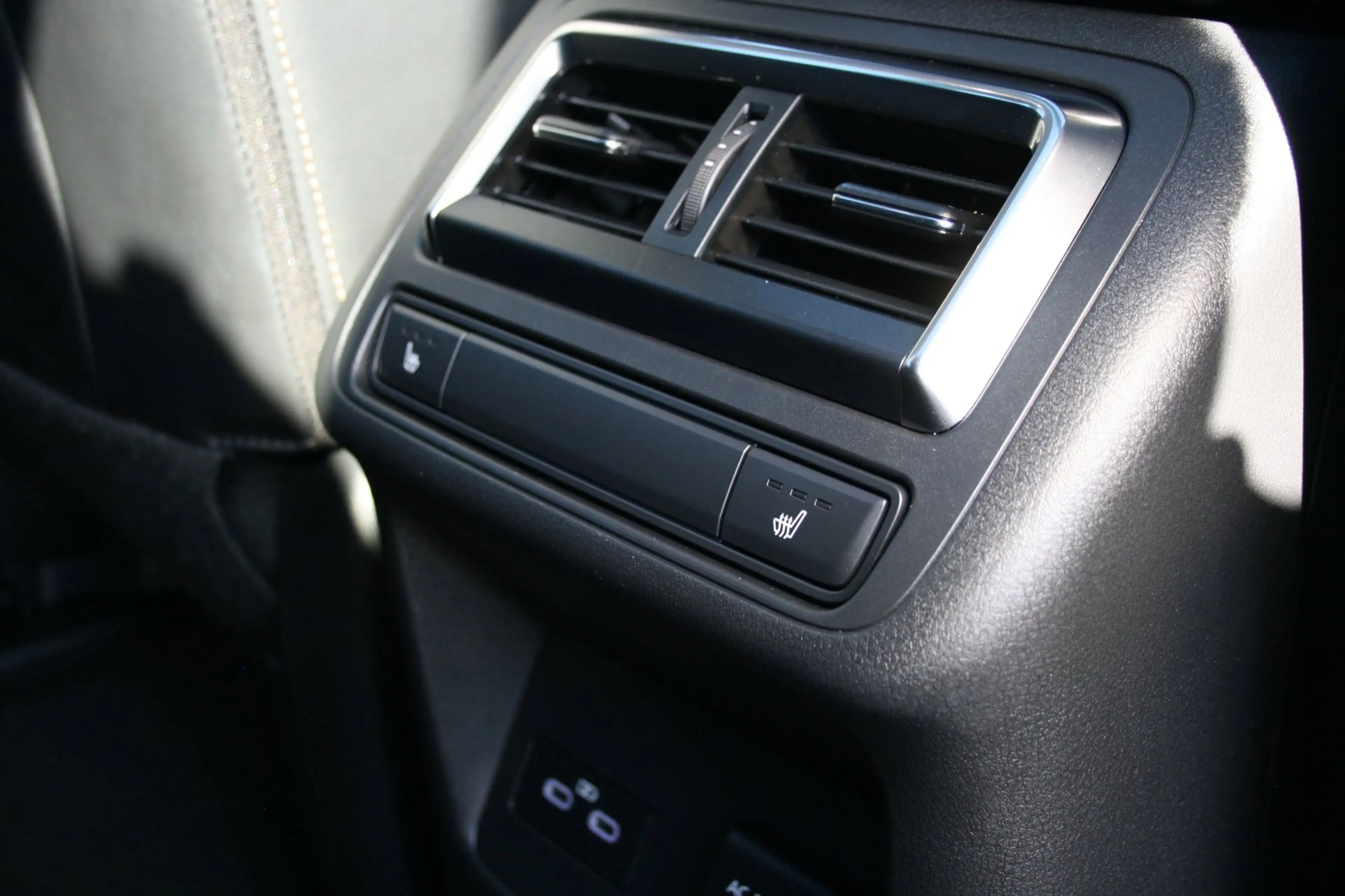 Mazda CX-60 2.5 e-SkyActiv PHEV Homura Plus — photo 31