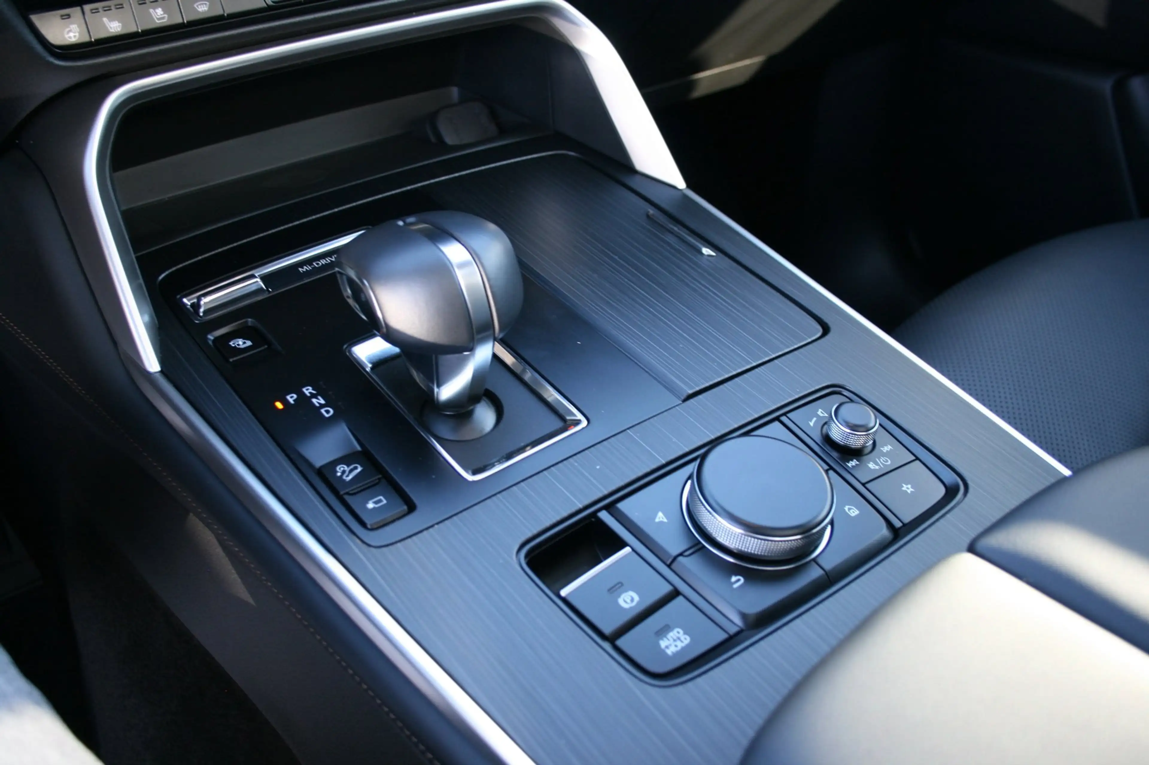 Mazda CX-60 2.5 e-SkyActiv PHEV Homura Plus — photo 26
