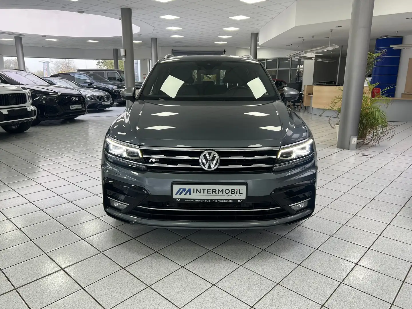 Volkswagen Tiguan Allspace 2.0TDI Highline 4Mo.*R-Line*ACC* Gris - 2