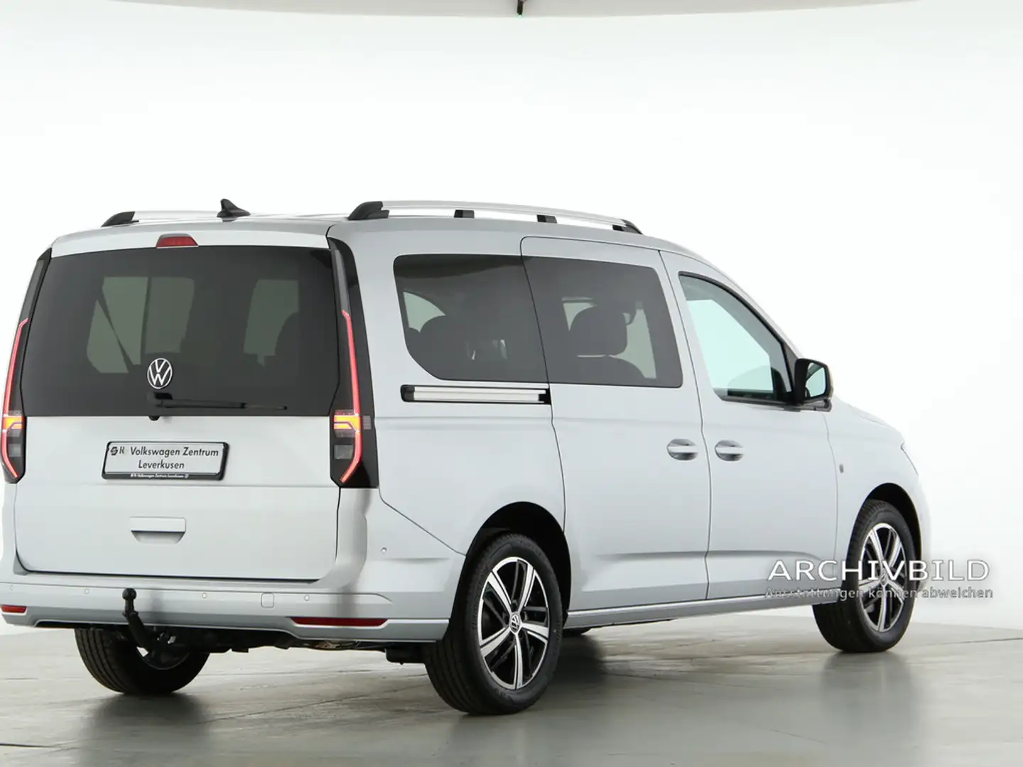 Volkswagen Caddy Life SHZ LED APP AHK PDC VIRT Schwarz - 2