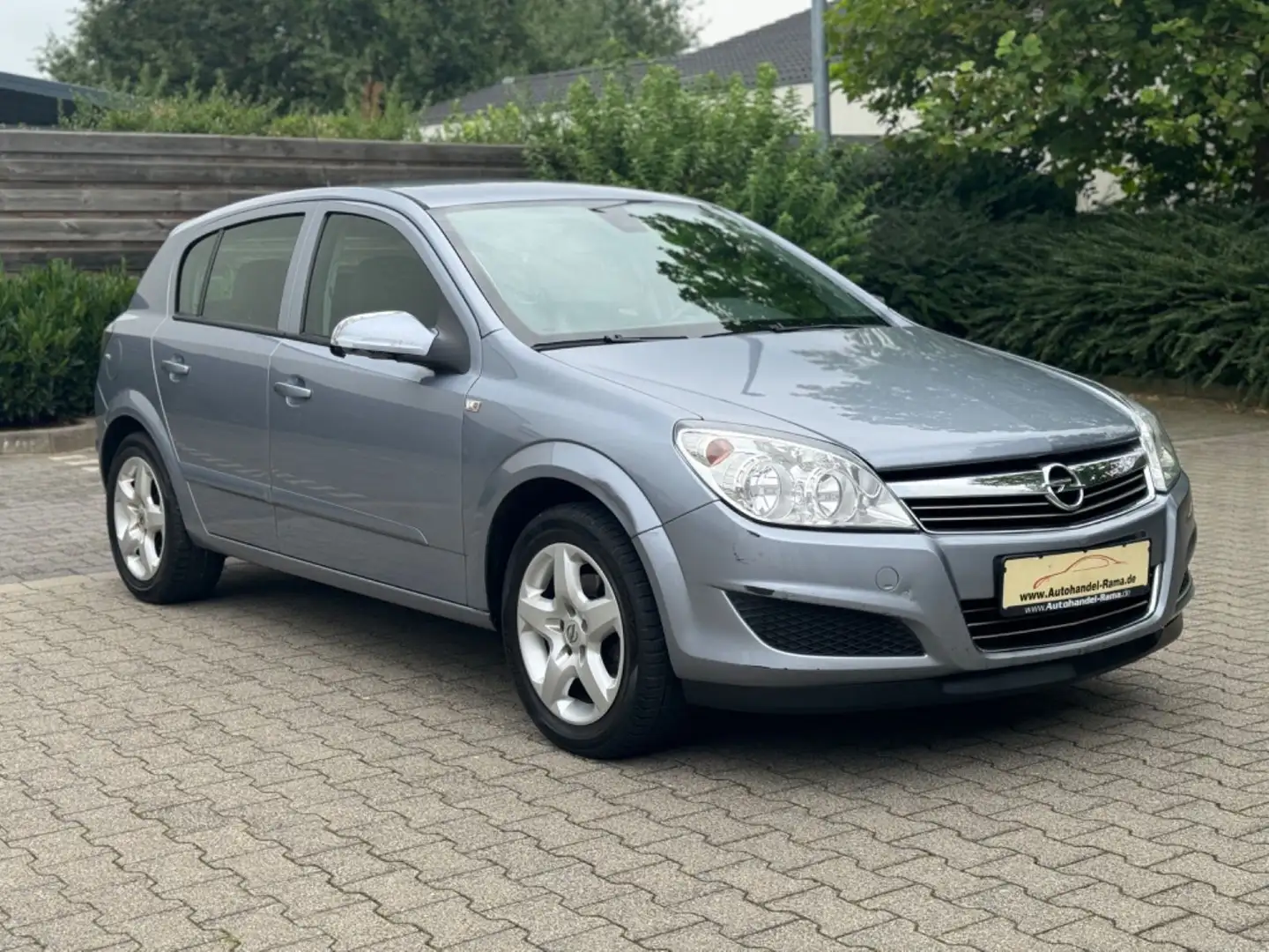 Opel Astra H 1.4  Lim. LPG-GAS Klima TÜV NEU Plateado - 2