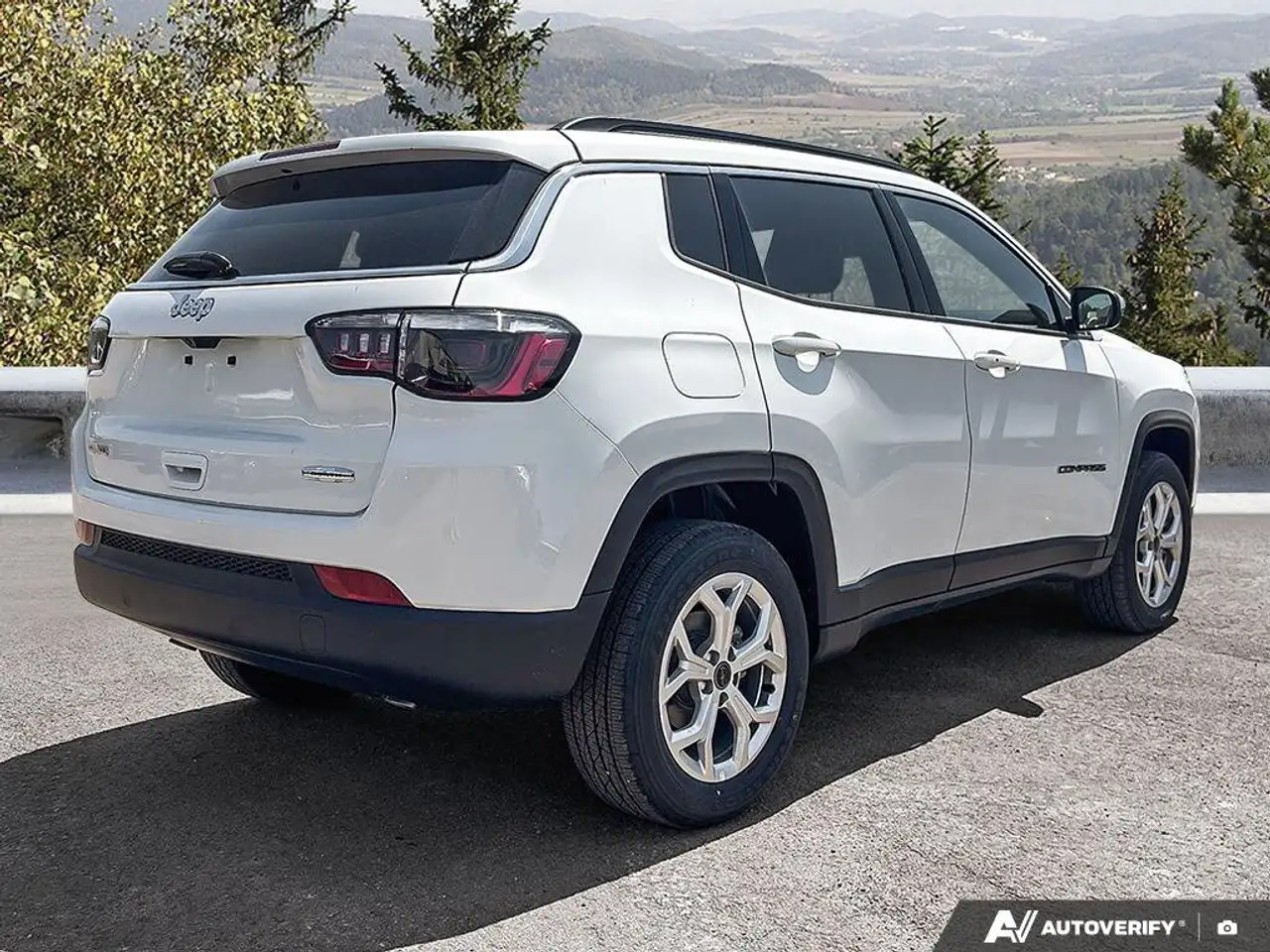 Jeep Compass снимка Jeep Compass