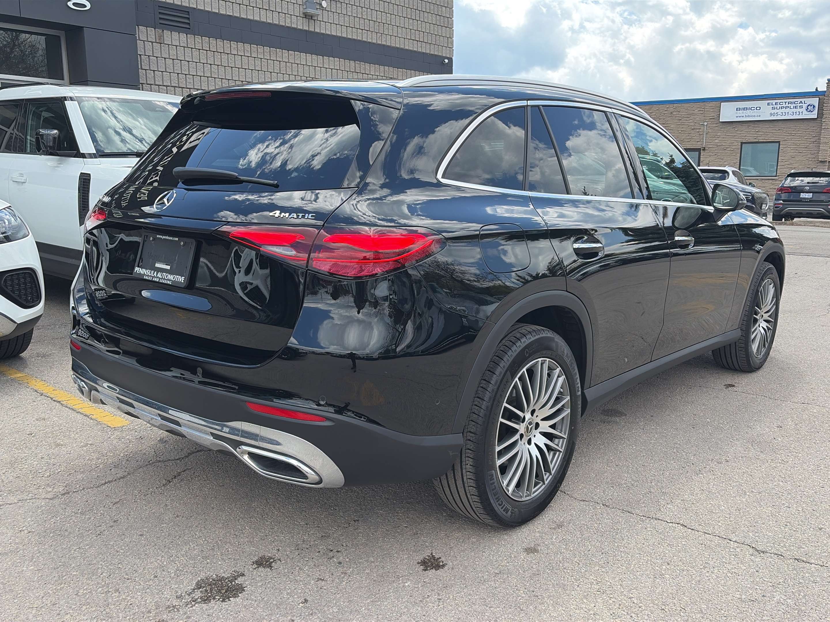 2025 Mercedes-Benz GLC