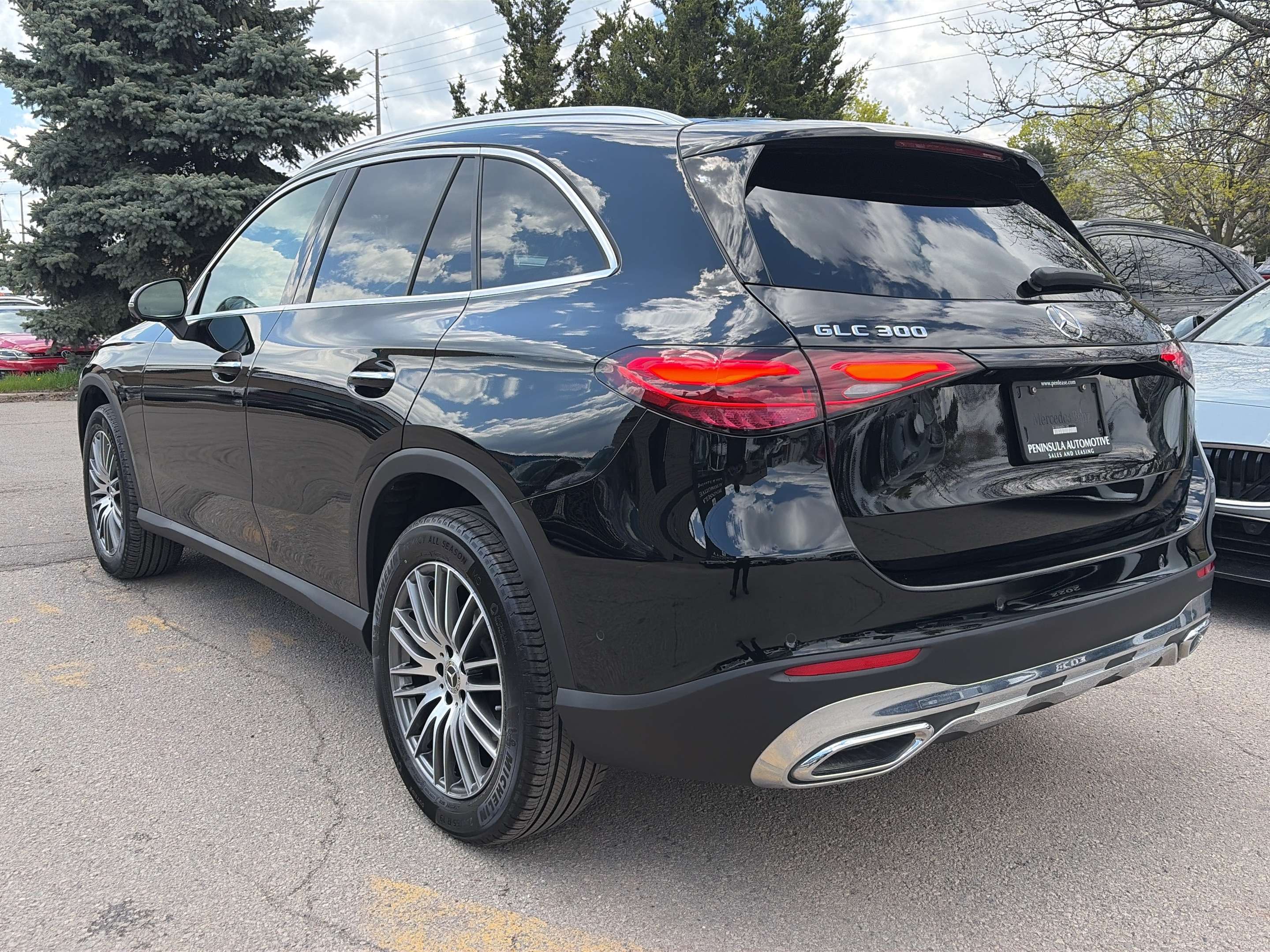 2025 Mercedes-Benz GLC