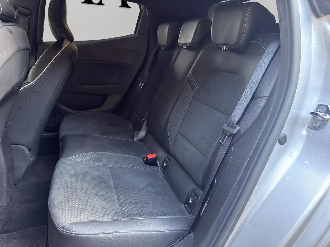 Renault Clio Citadine 5 portes — photo 13
