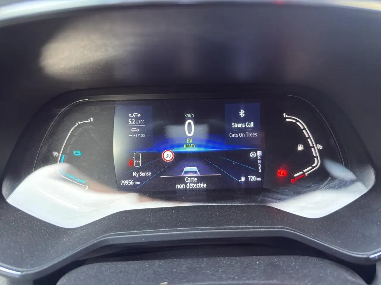 Renault Clio Citadine 5 portes — photo 11