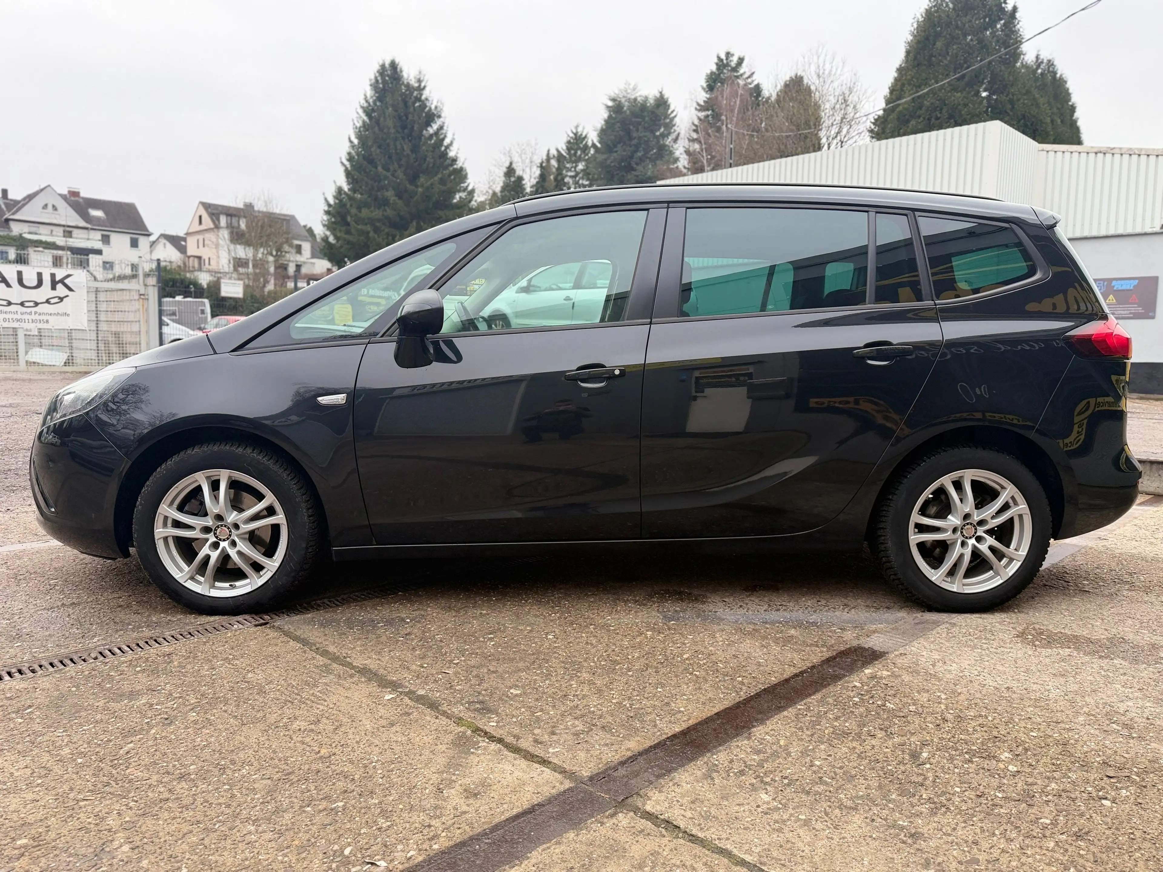 Opel Zafira Tourer 1.6 DIESEL MIT GARANTIE! *NAVI,SITZHEIZUNG* — photo 5