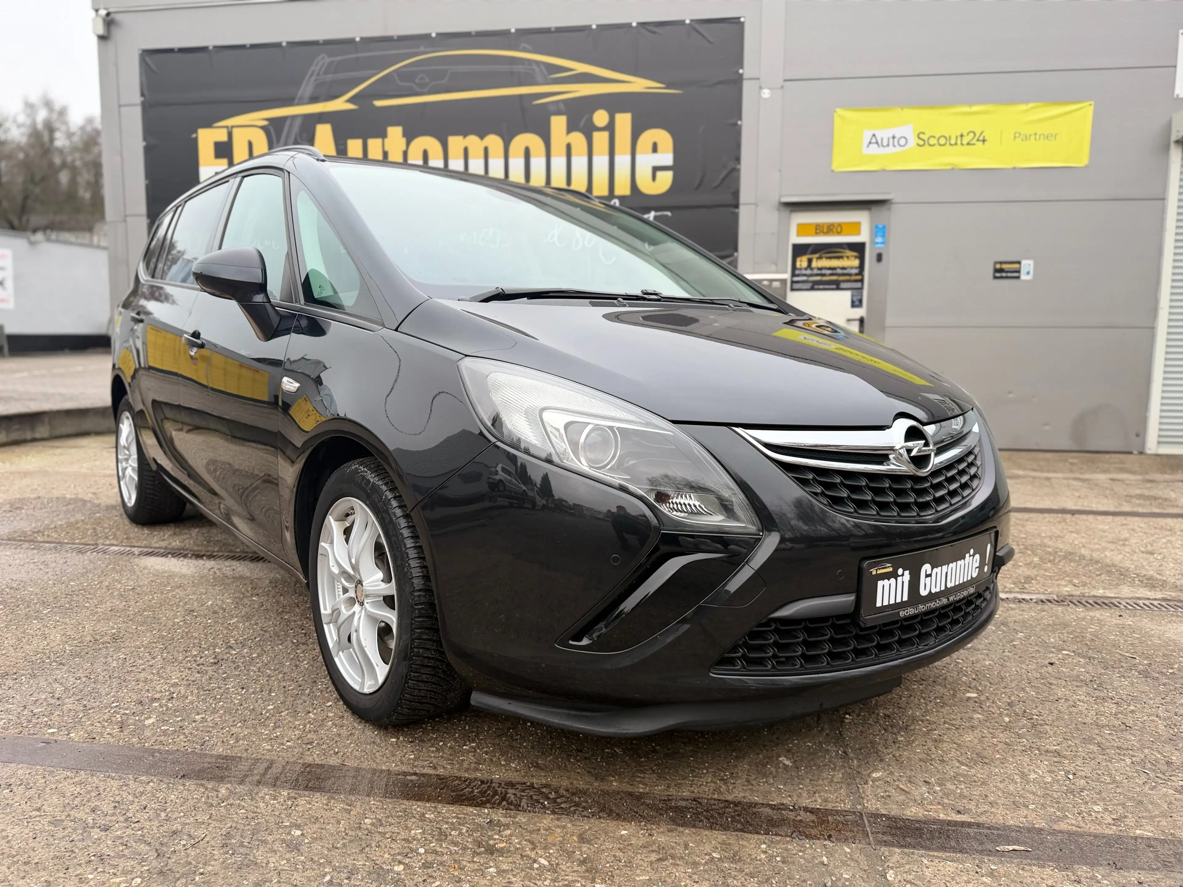 Opel Zafira Tourer 1.6 DIESEL MIT GARANTIE! *NAVI,SITZHEIZUNG*