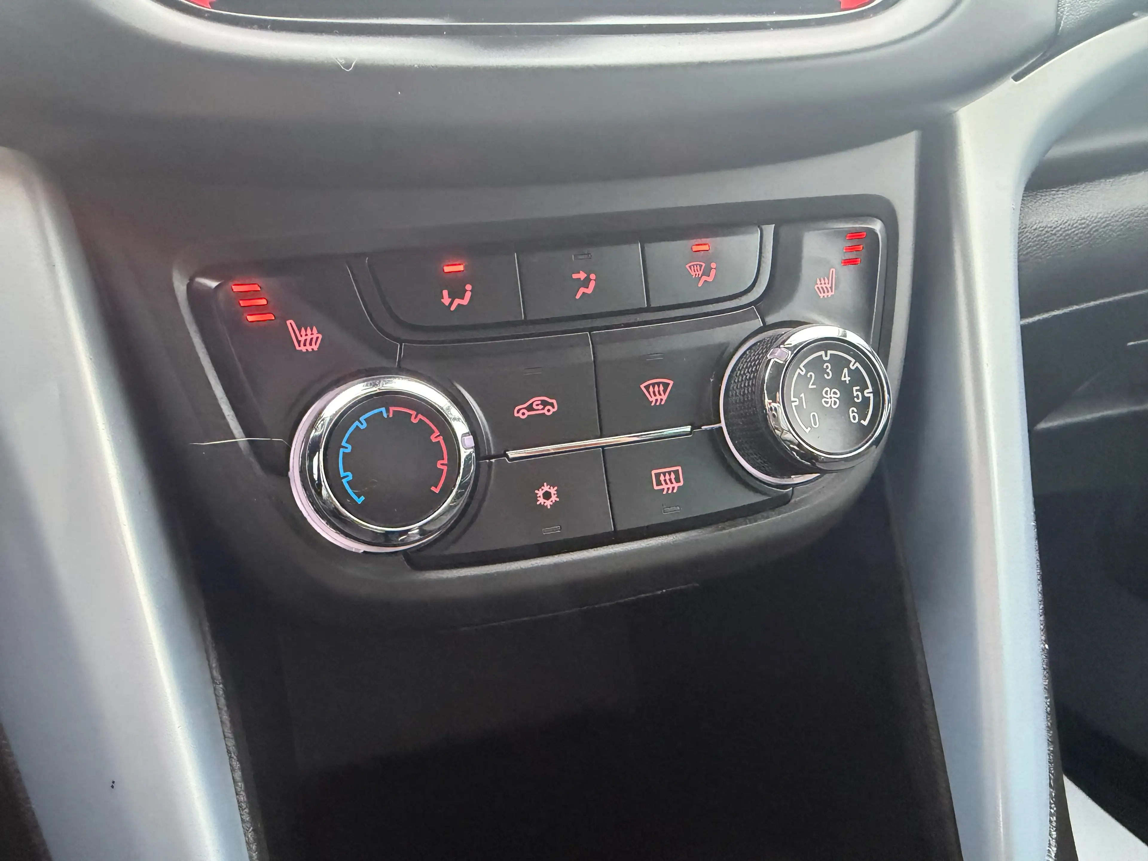 Opel Zafira Tourer 1.6 DIESEL MIT GARANTIE! *NAVI,SITZHEIZUNG* — photo 14