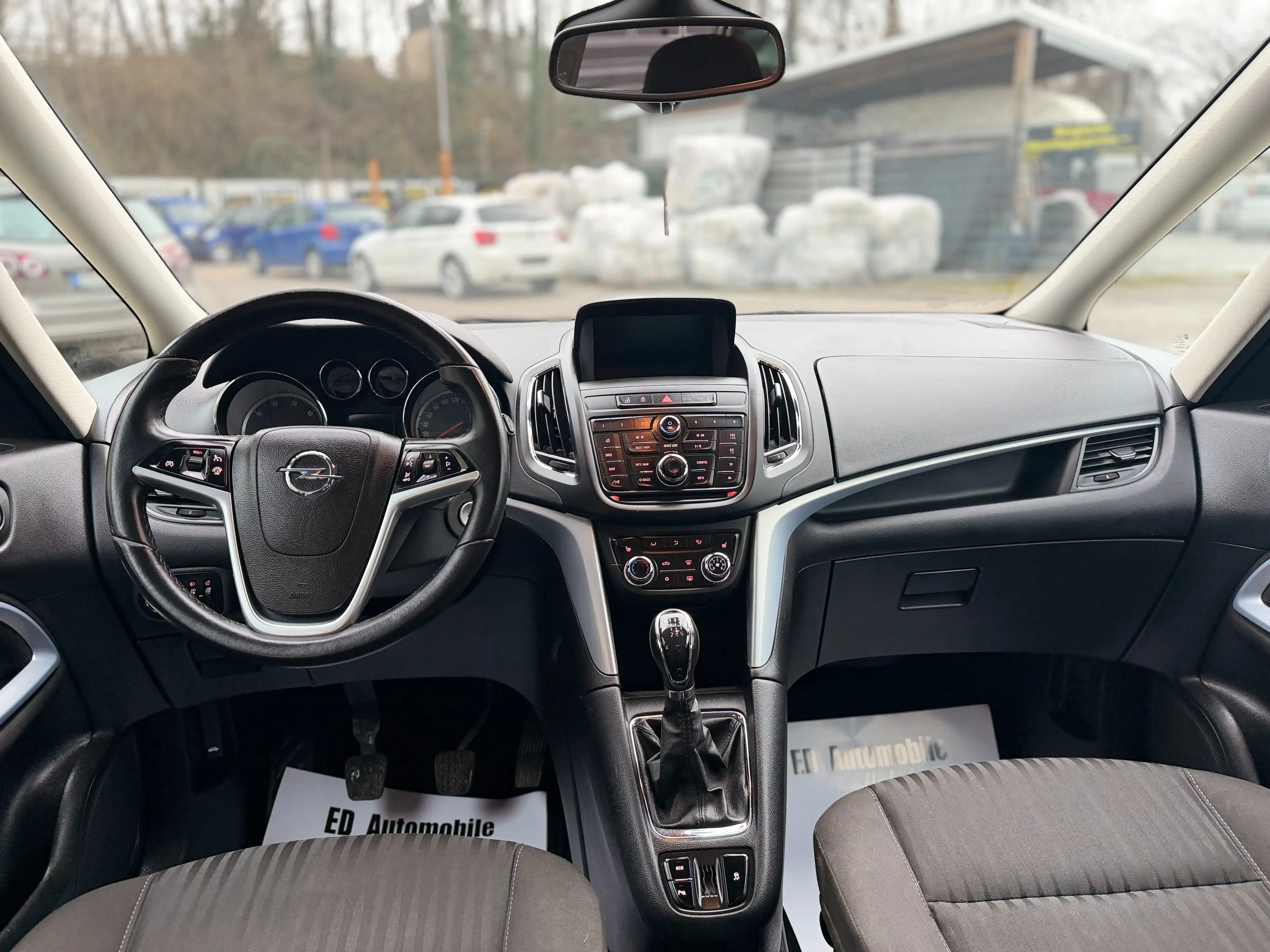 Opel Zafira Tourer 1.6 DIESEL MIT GARANTIE! *NAVI,SITZHEIZUNG* — photo 12