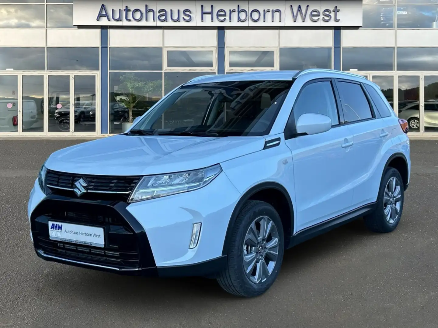Suzuki Vitara 1.4 GL+ Facelift Navi SHZ PDC Assistenzpaket Weiß - 1