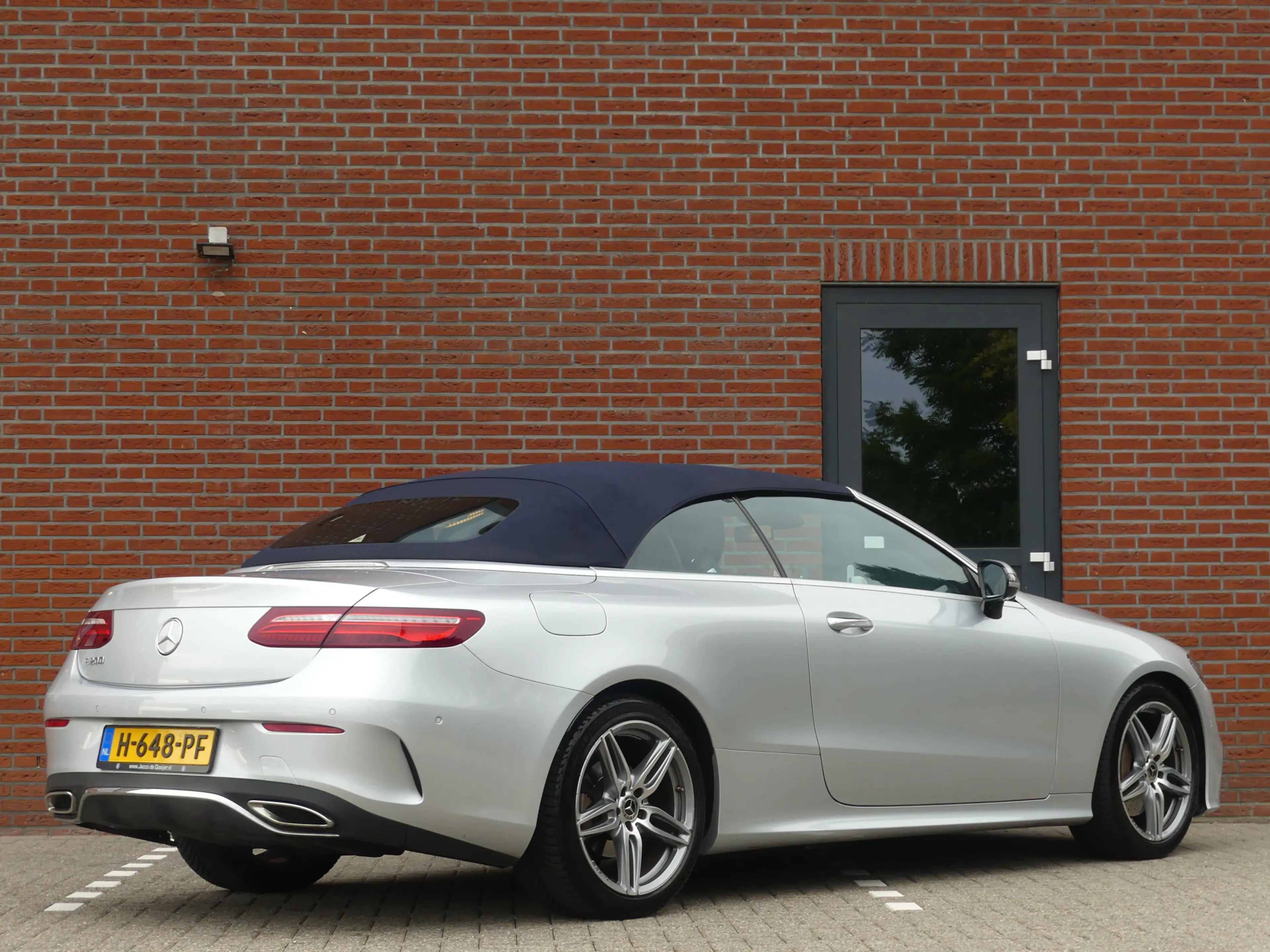 Mercedes-Benz E 200 Cabrio Premium Plus AMG / Burmester / Dealer onder — photo 5
