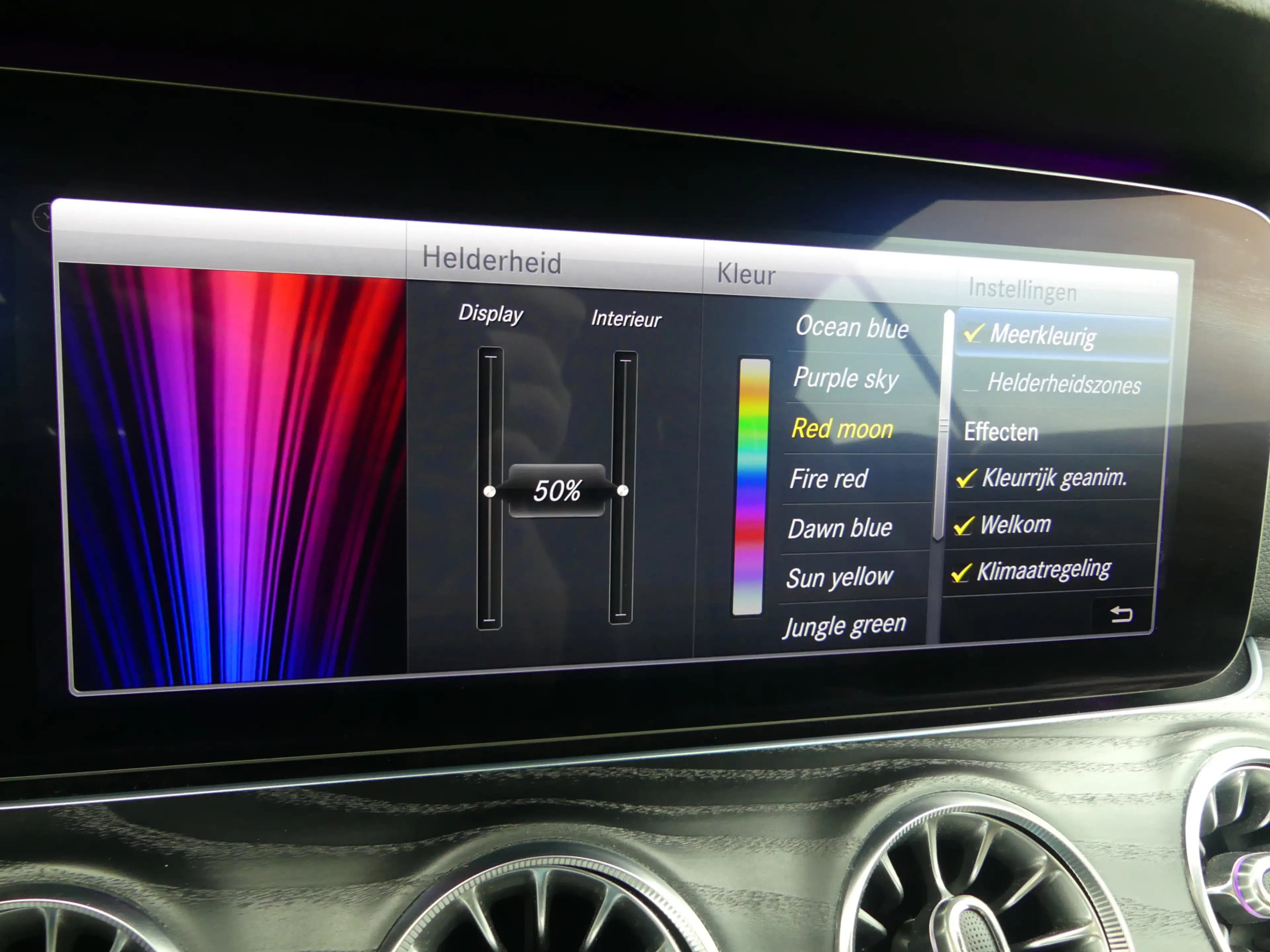 Mercedes-Benz E 200 Cabrio Premium Plus AMG / Burmester / Dealer onder — photo 17
