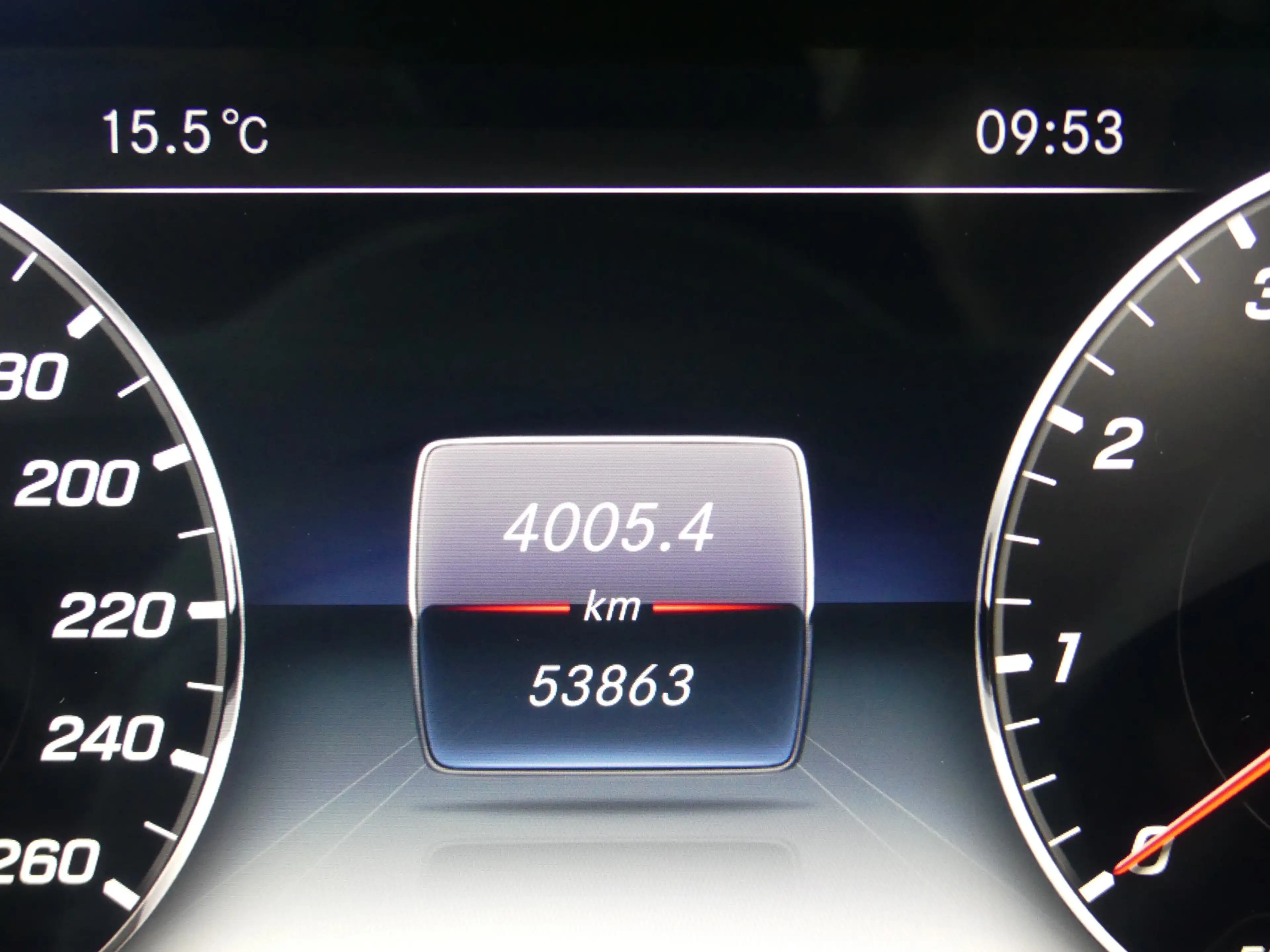 Mercedes-Benz E 200 Cabrio Premium Plus AMG / Burmester / Dealer onder — photo 22