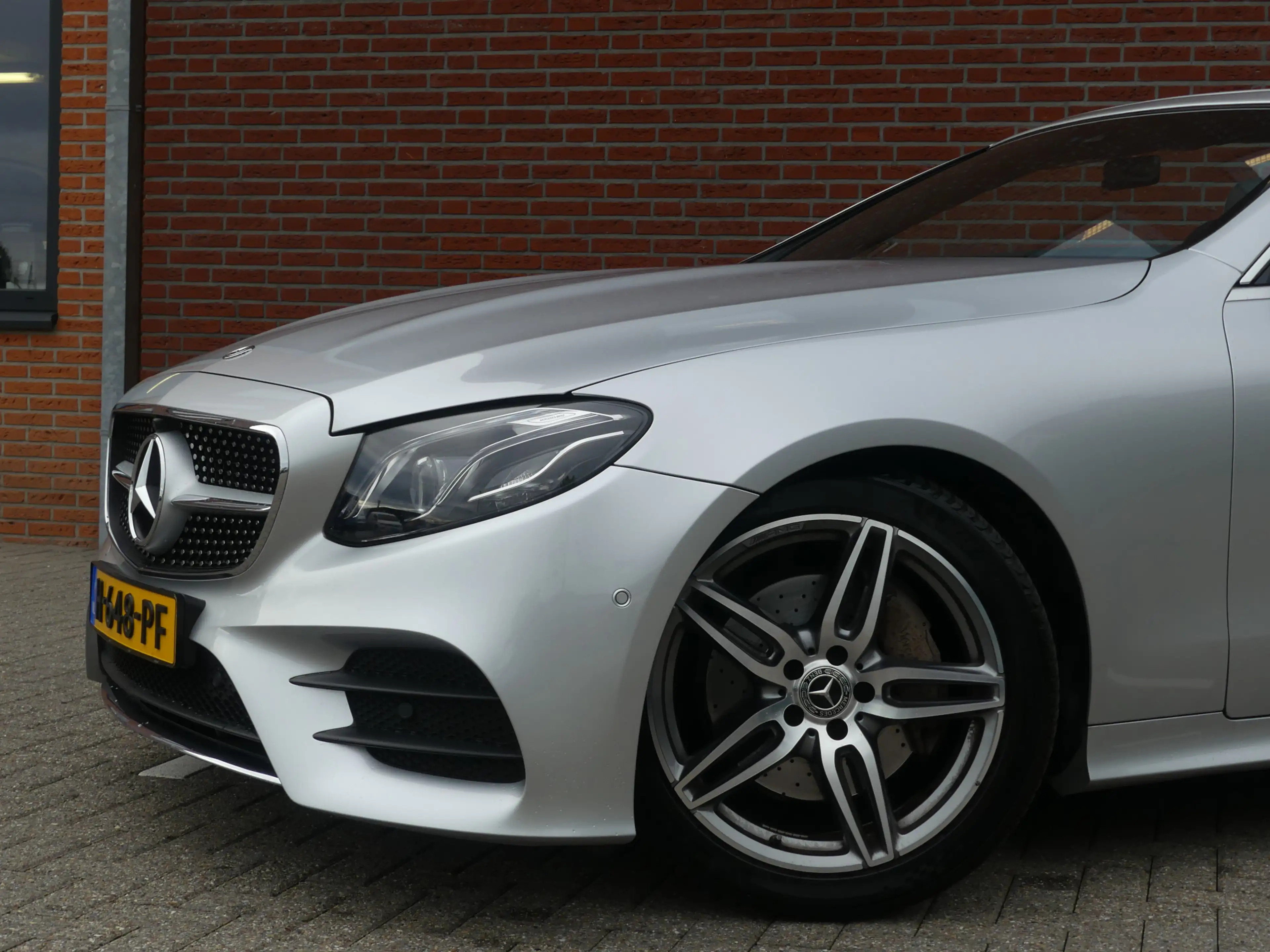 Mercedes-Benz E 200 Cabrio Premium Plus AMG / Burmester / Dealer onder — photo 7