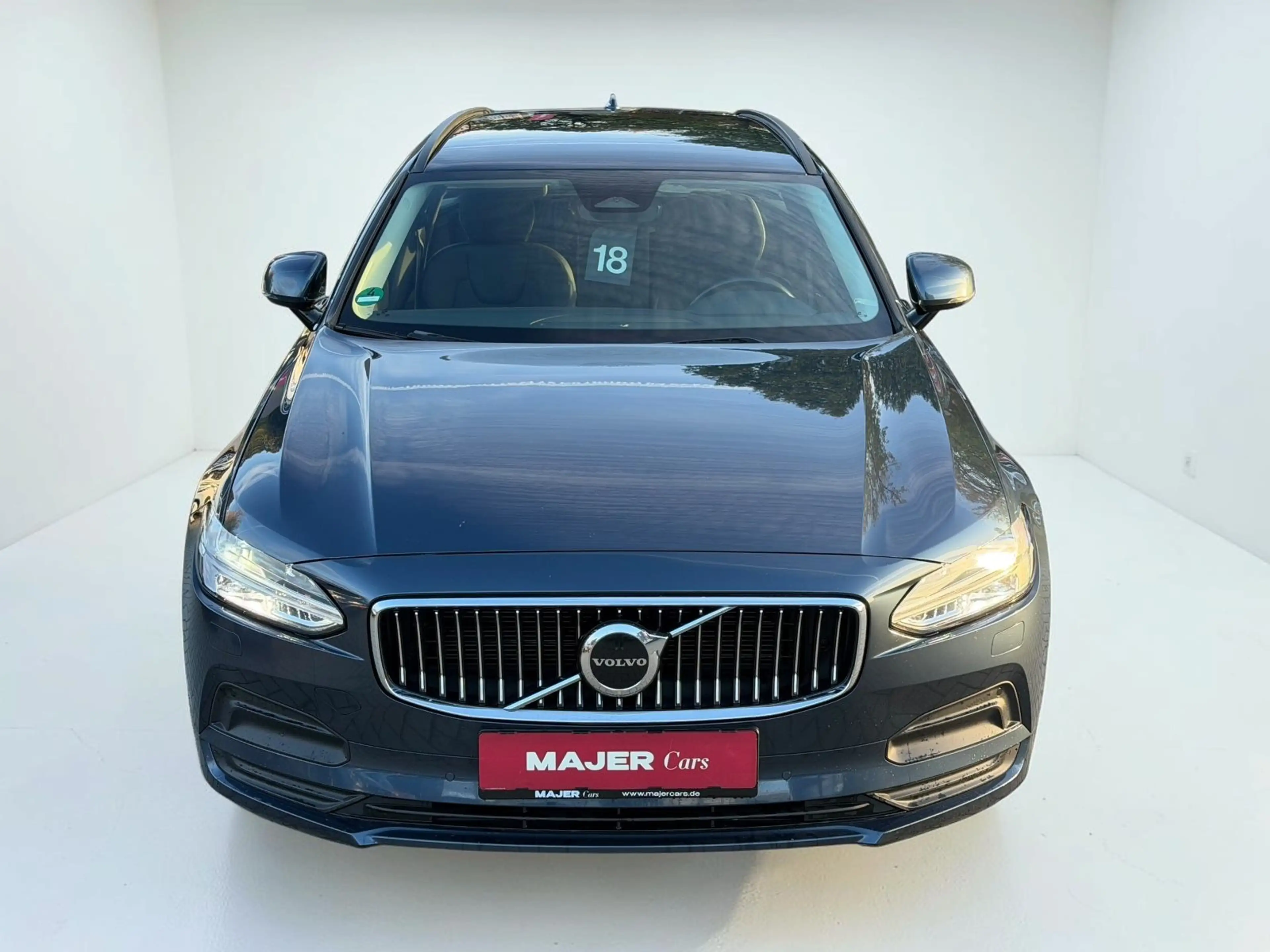 Volvo V90 Kombi Momentum Pro*STANDHZG*CARPLAY*LED*LHZ — photo 3