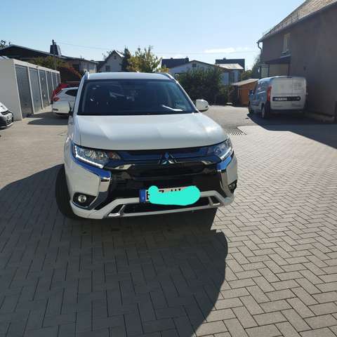Mitsubishi Outlander 2.4 4WD Plug-In Hybrid