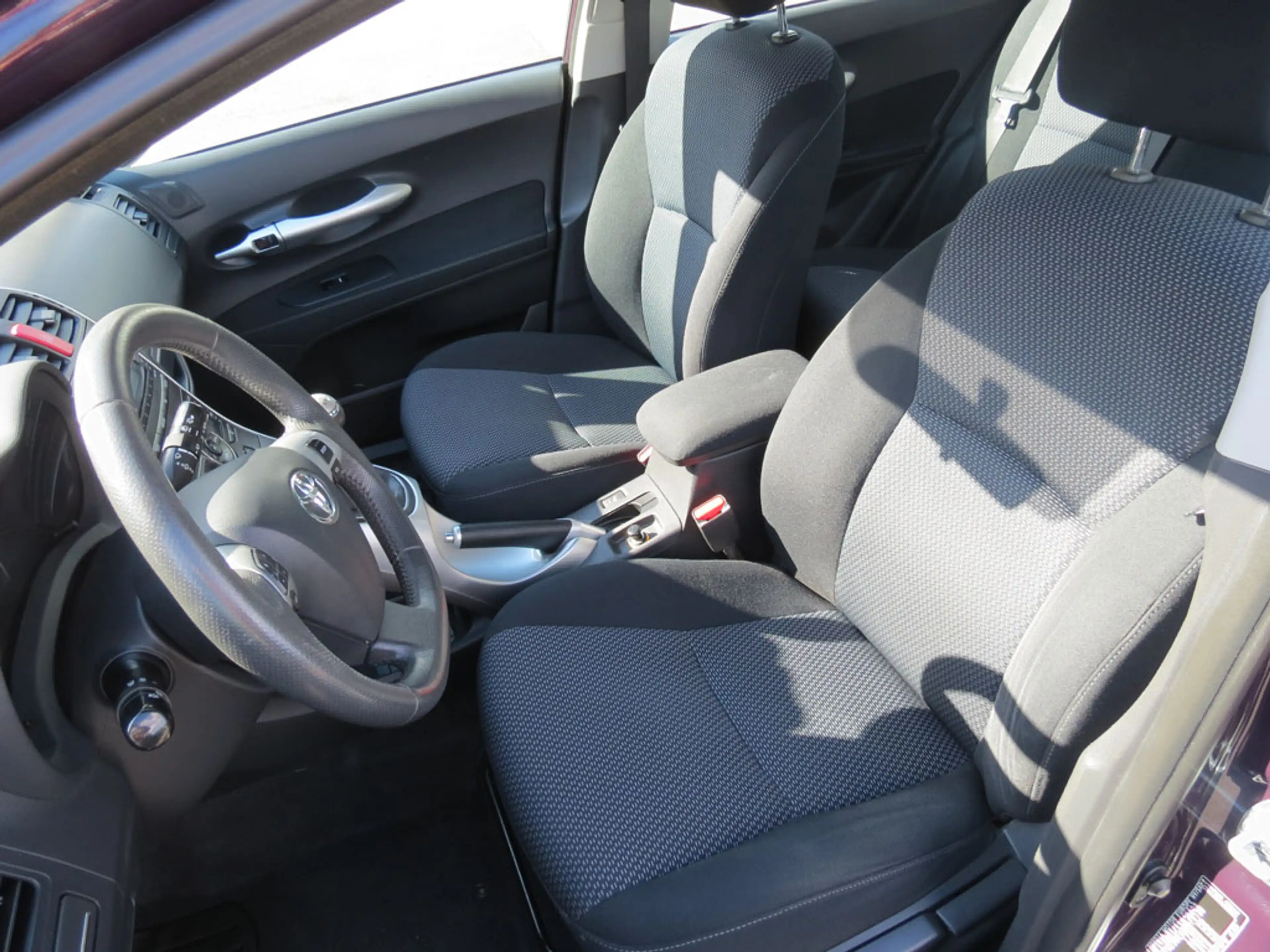 Toyota Auris Edition Klima Tempomat AHK — photo 8