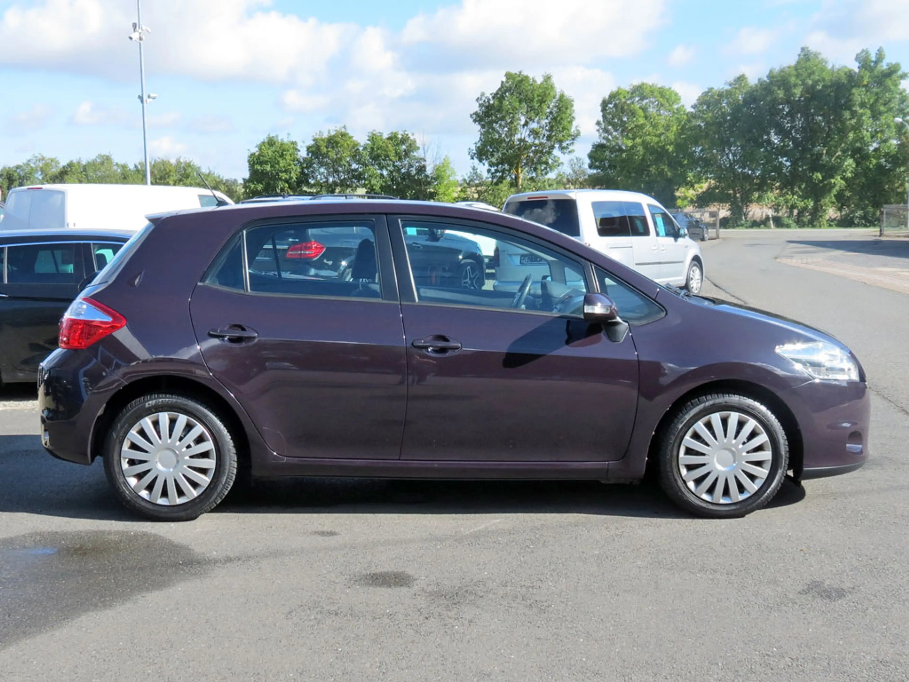 Toyota Auris Edition Klima Tempomat AHK — photo 3