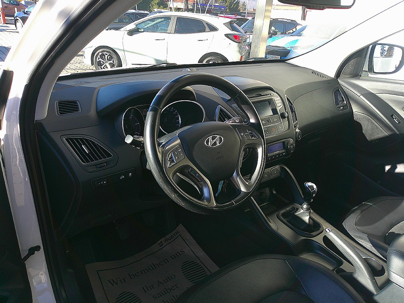 Hyundai iX35 1,7 CRDi Premium — photo 10