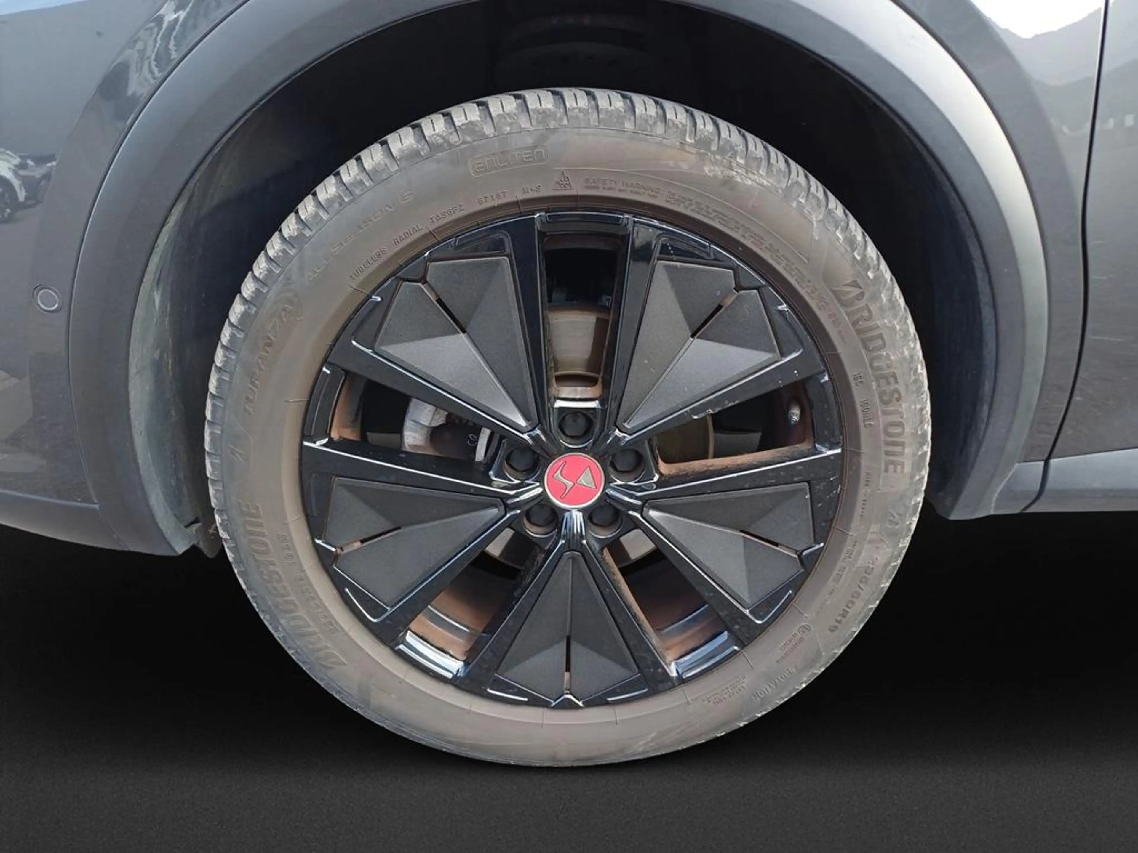 DS Automobiles DS 7 Performance Line + — photo 8