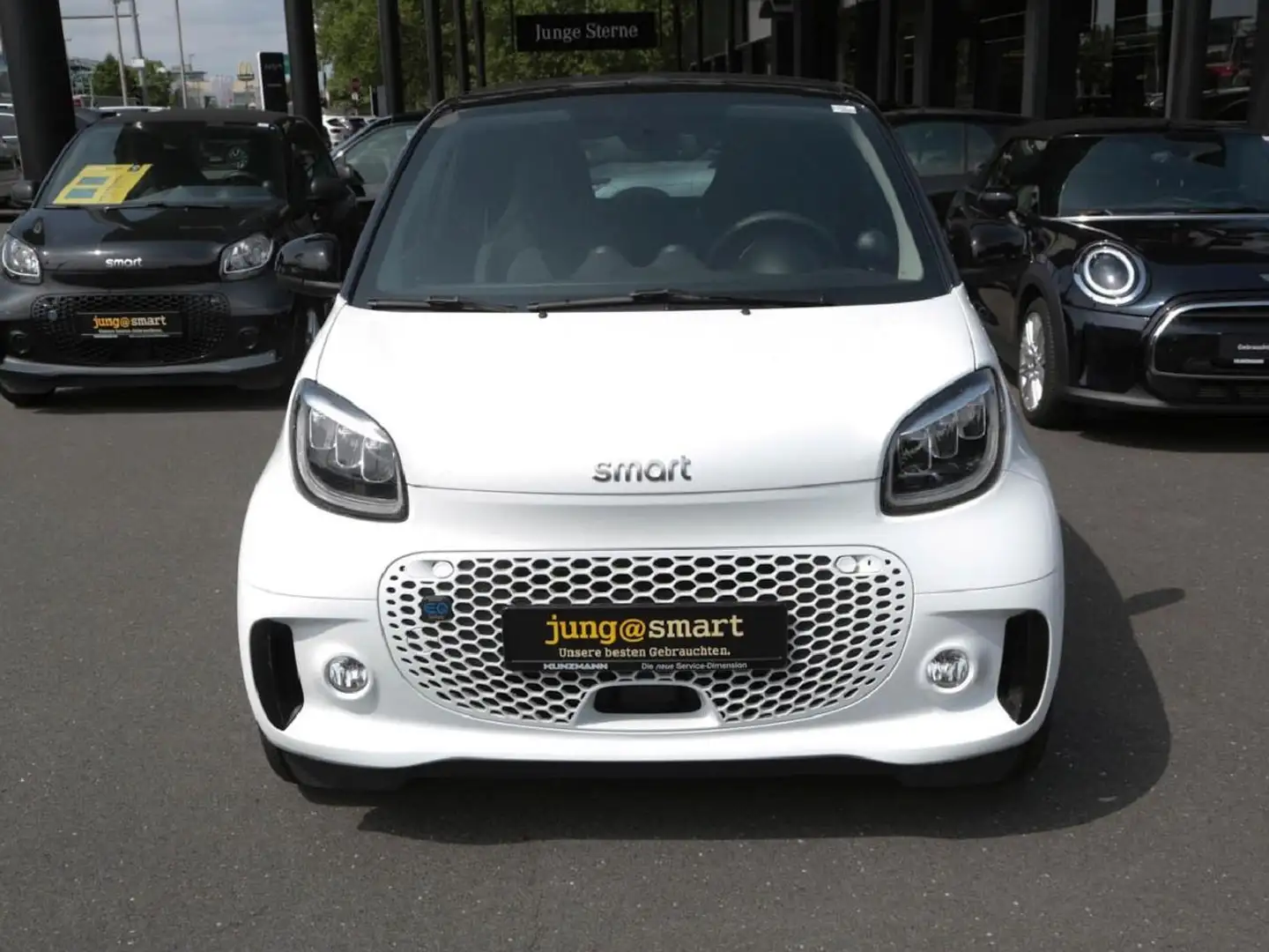 smart forTwo EQ  cabrio prime exclusive-Paket Leder 22kw Weiß - 2