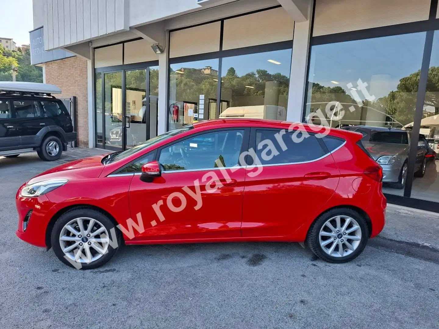 Ford Fiesta 1.1 5p Titanium (UNIPROPRIETARIO) NEOPATENTATI Rood - 2