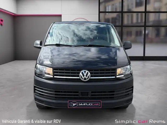 Volkswagen Transporter view 8