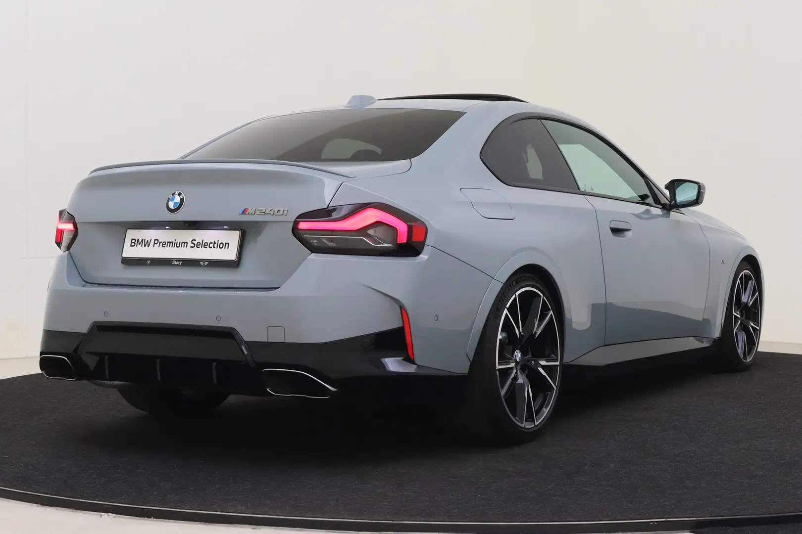 BMW 240 2 Serie Coupé M240i xDrive High Executive Automaat Grijs - 2