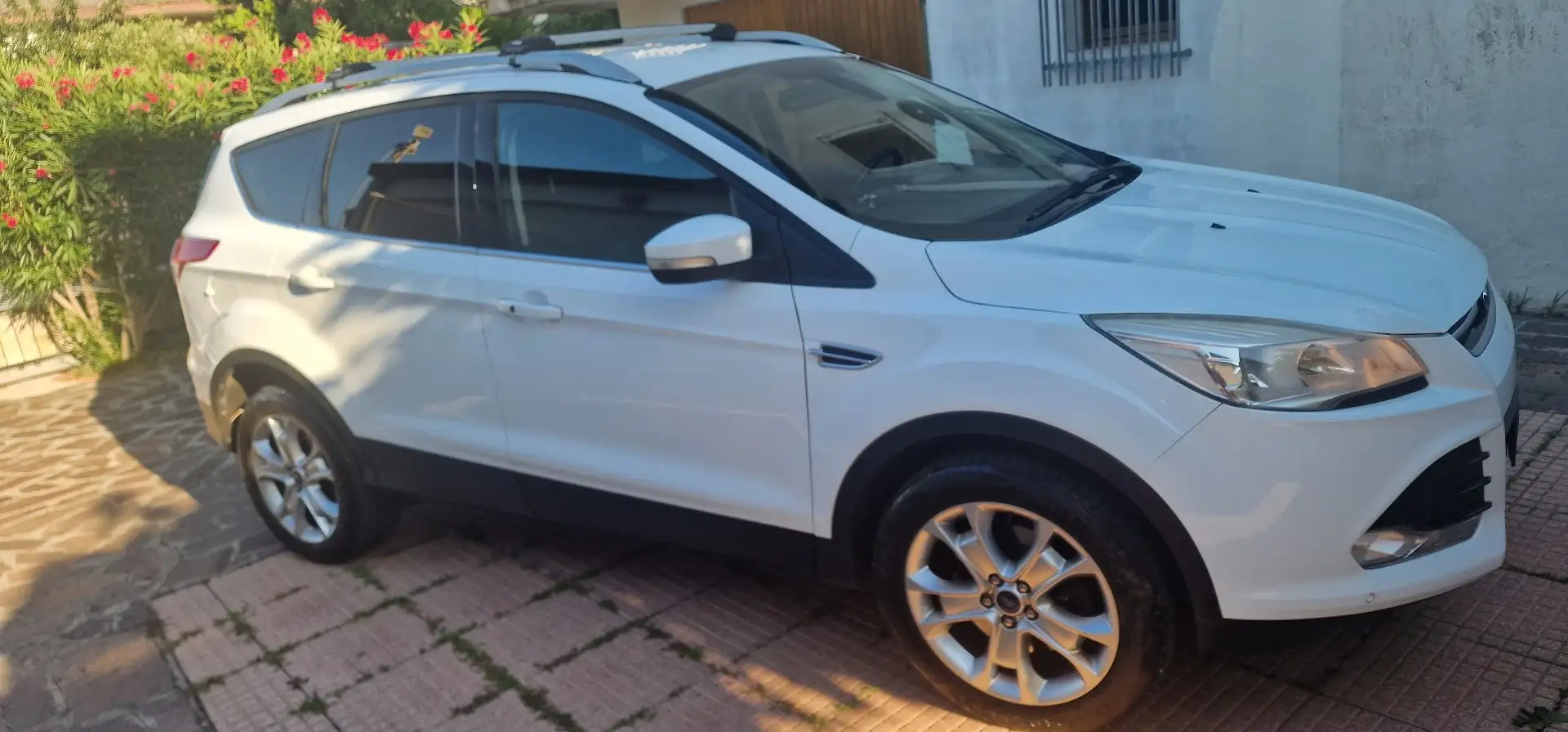 Ford Kuga 2.0 tdci Titanium 4wd 140cv - 2