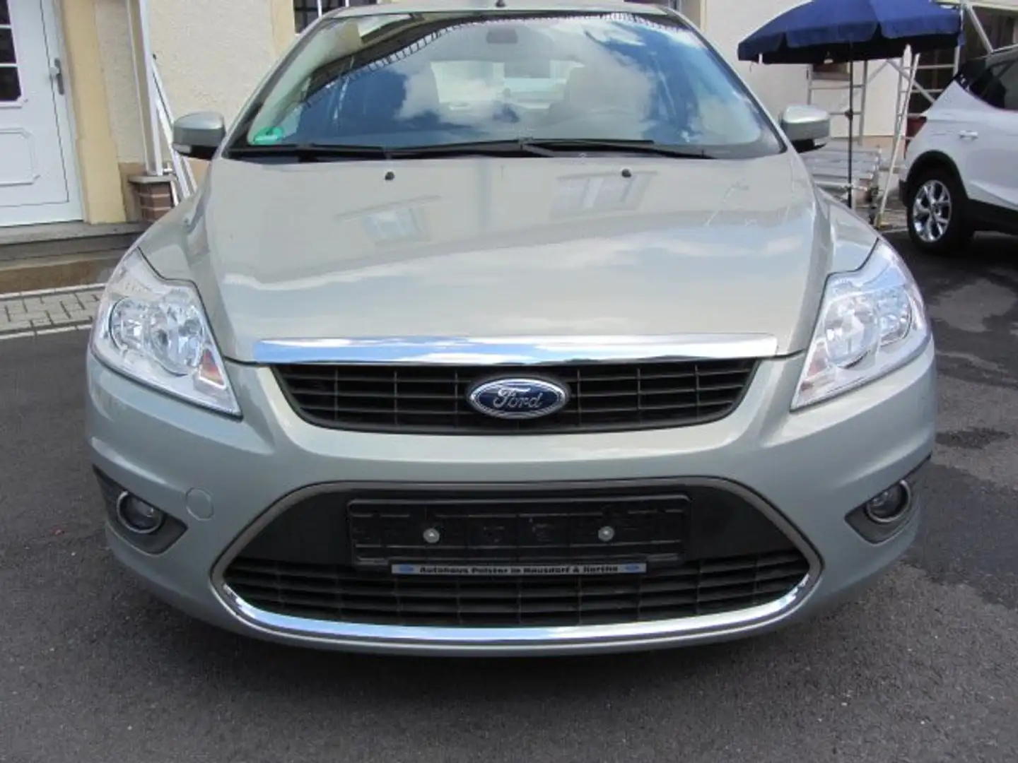Ford Focus Ghia - 2
