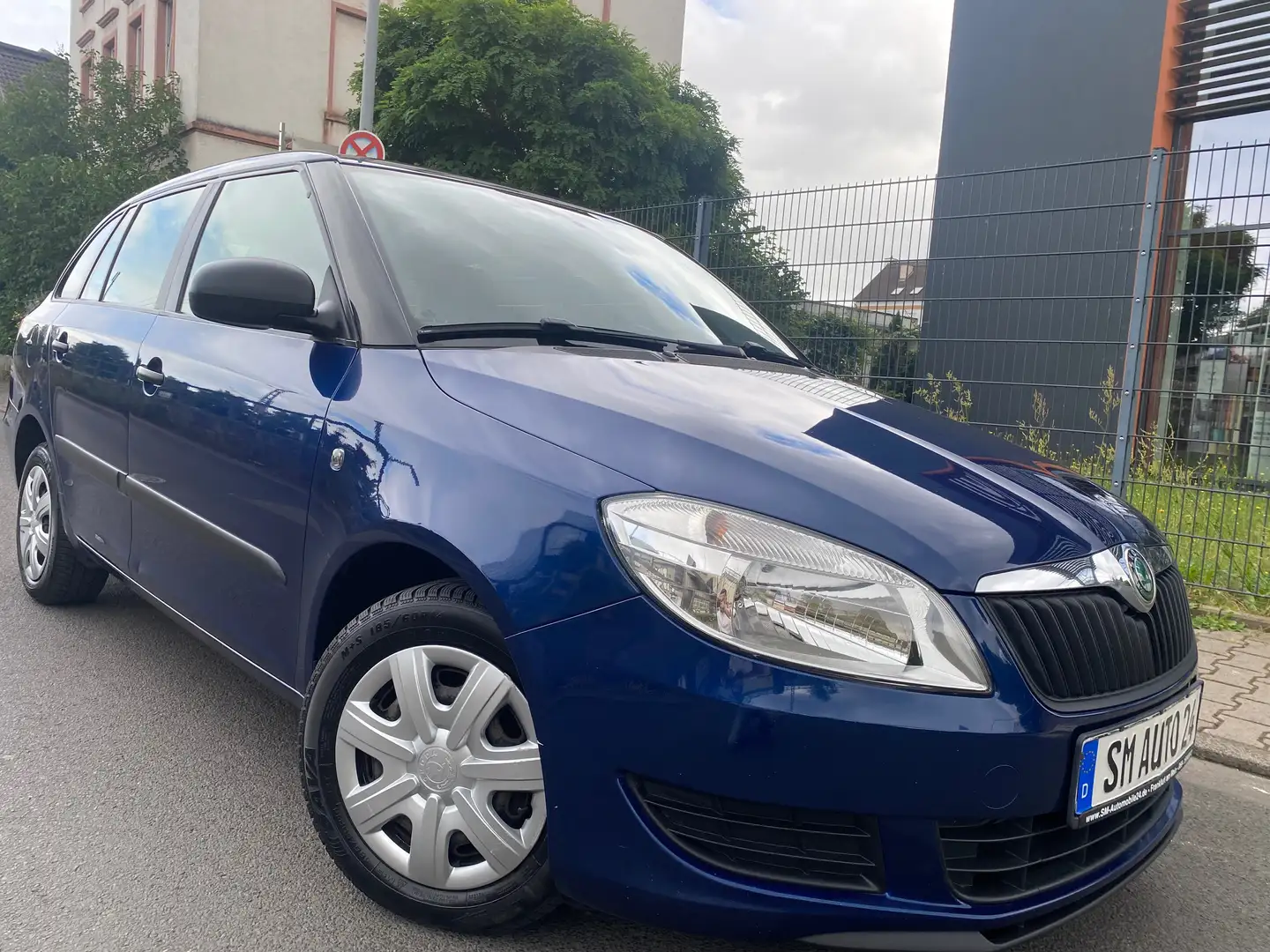 Skoda Fabia 1.6 TDI DPF Combi Ambiente Blau - 1