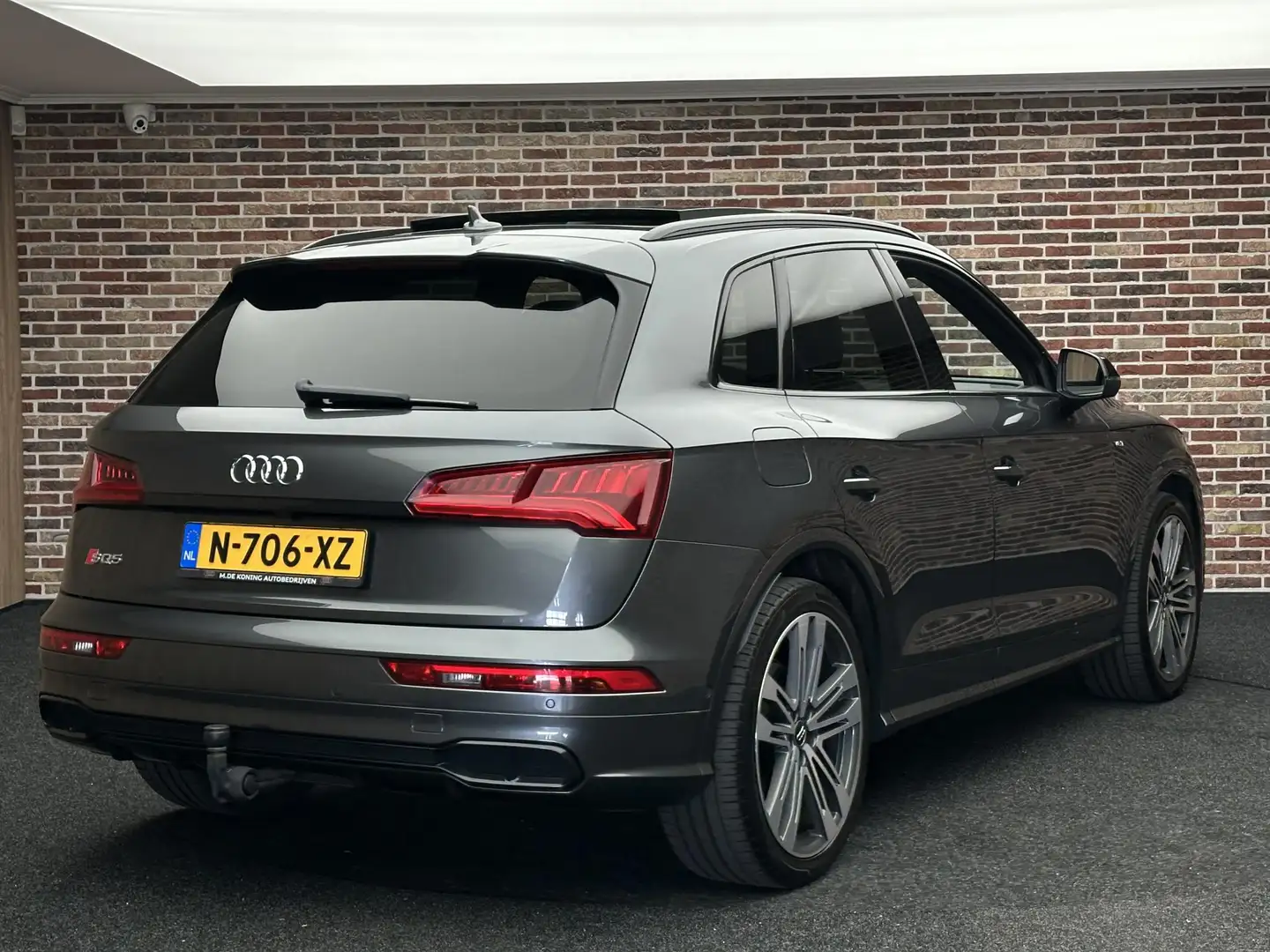 Audi SQ5 3.0 TFSI quattro Pro Line Plus Standkachel Panoram Gris - 2