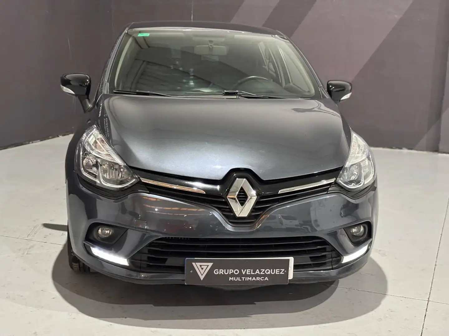 Renault Clio TCe Energy Limited 66kW Grau - 2