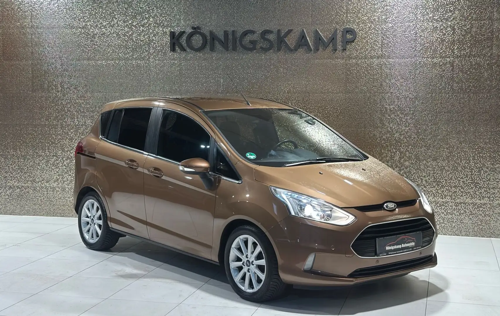 Ford B-Max B-MAX Titanium * PDC * SHZ * SERVICE NEU * Braun - 1