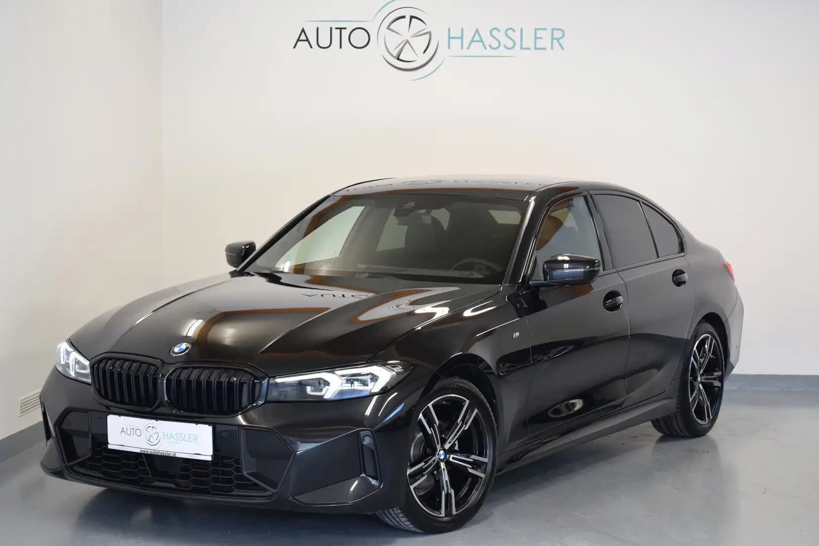 BMW 318 d M Sport Aut. Schwarz - 1