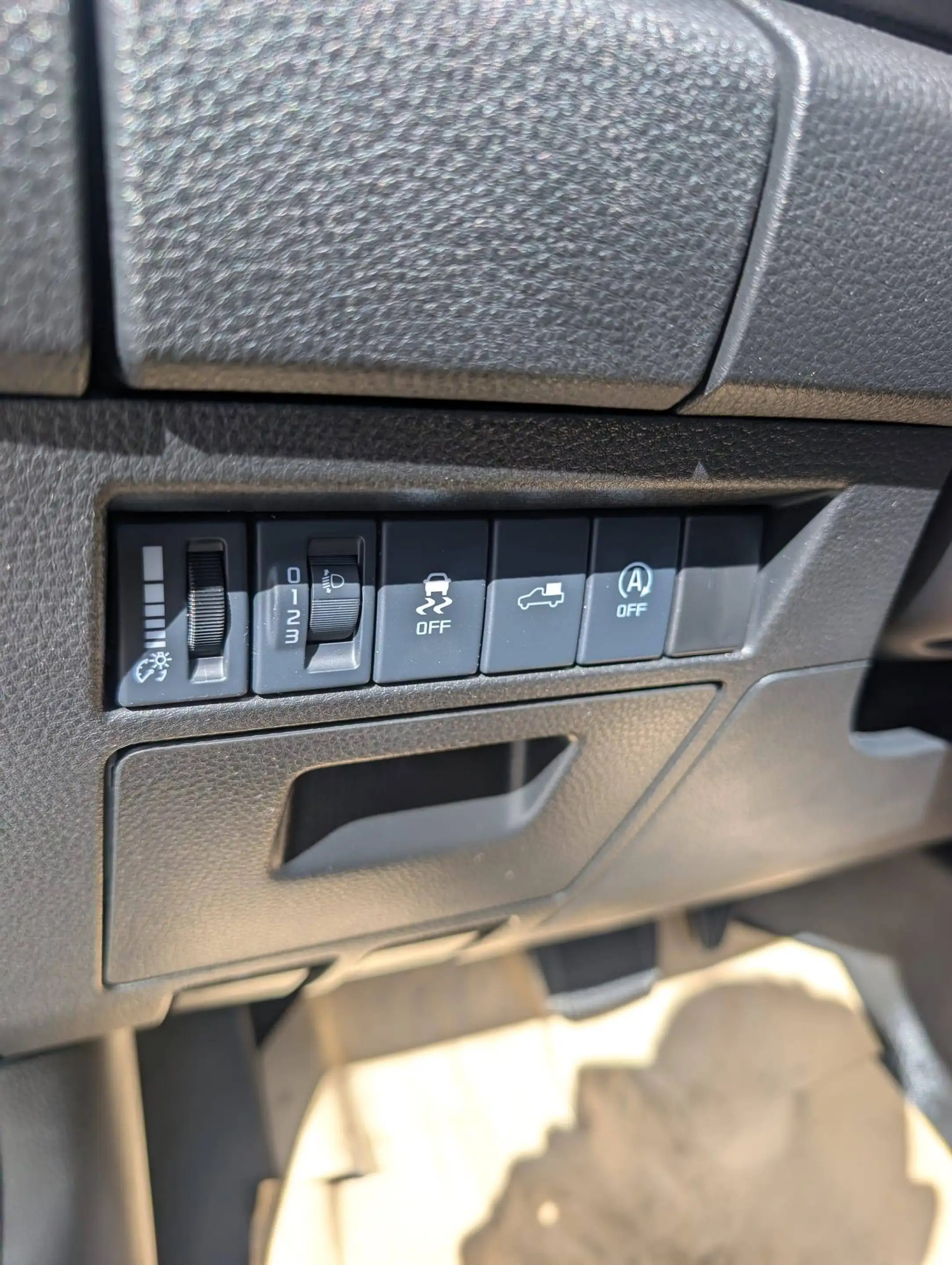 Isuzu D-Max Single Cab 4WD L 2,2l Neues Modell 2026 — photo 4