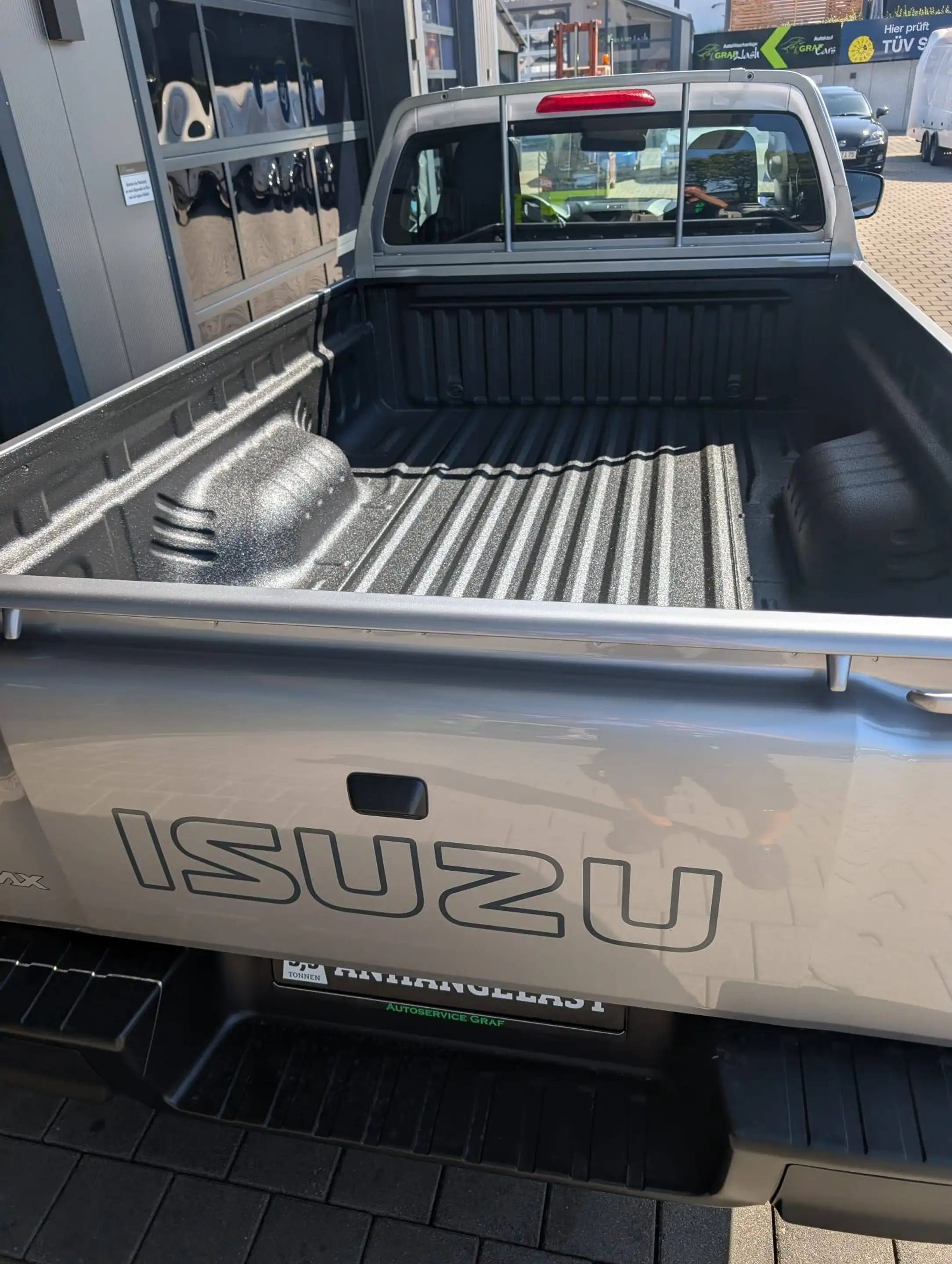 Isuzu D-Max Single Cab 4WD L 2,2l Neues Modell 2026 — photo 9